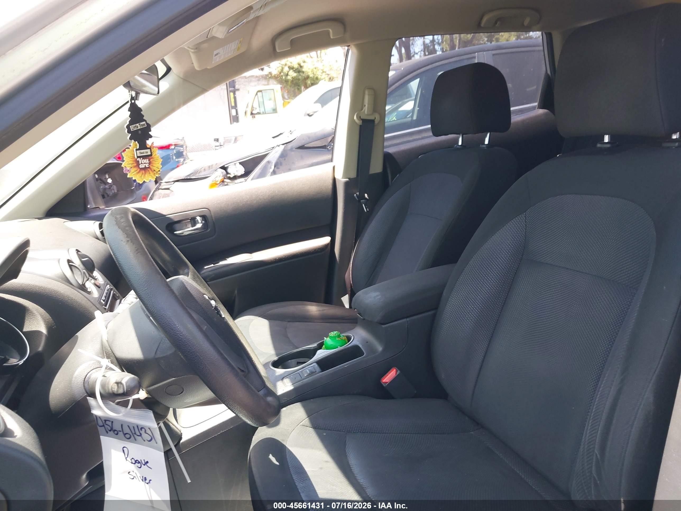 2013 Nissan Rogue S Silver vin: JN8AS5MT4DW533766