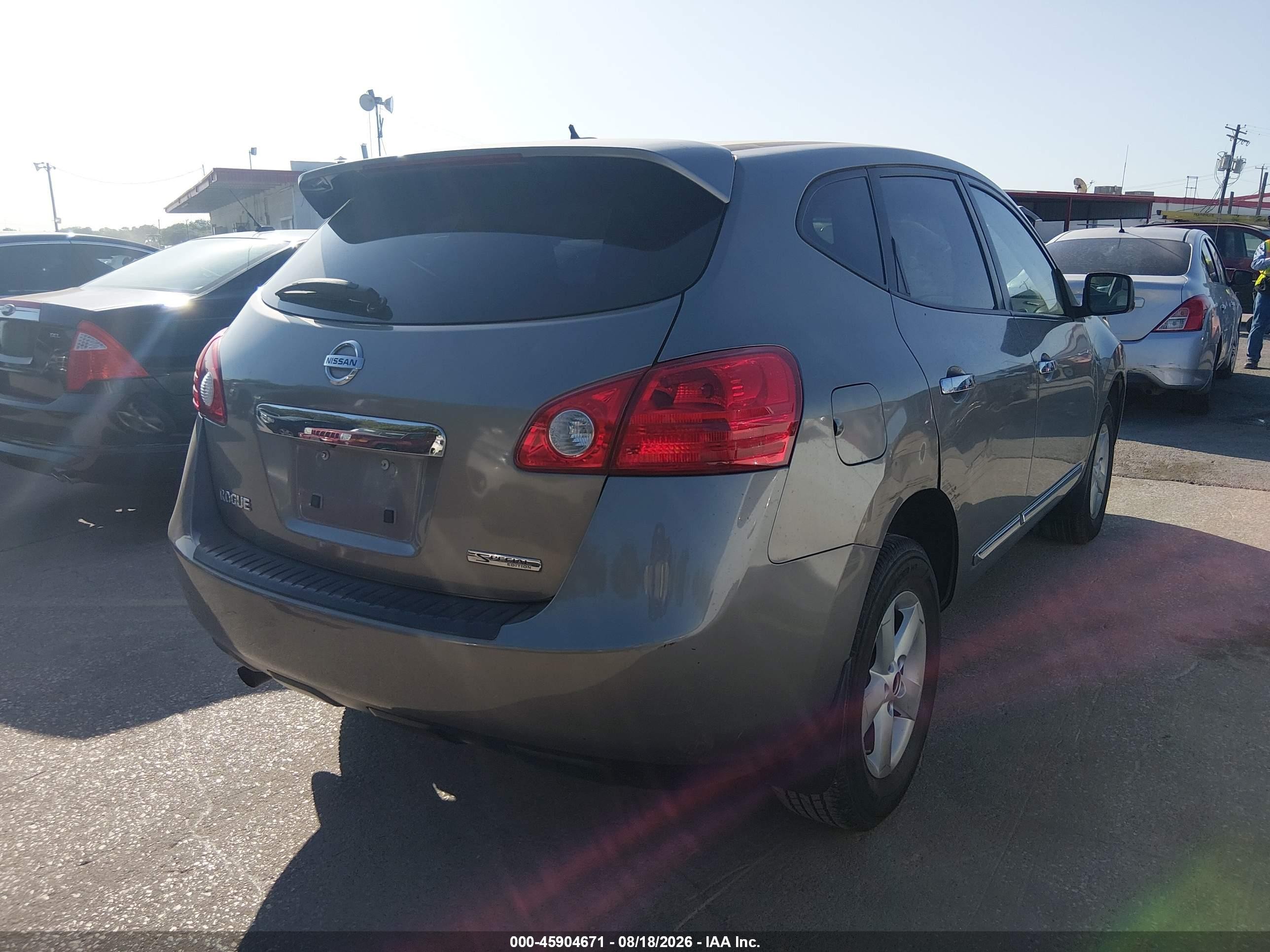 2013 Nissan Rogue S Beige vin: JN8AS5MT4DW534237