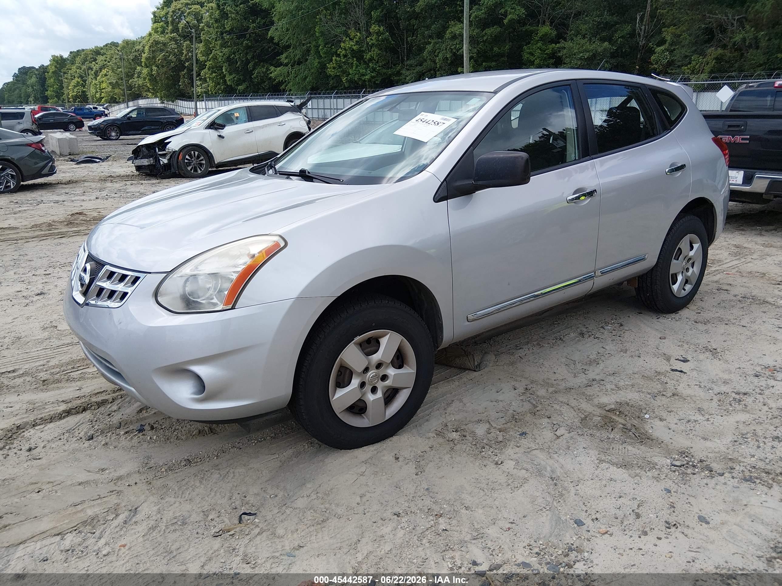 2013 Nissan Rogue S Silver vin: JN8AS5MT4DW536991