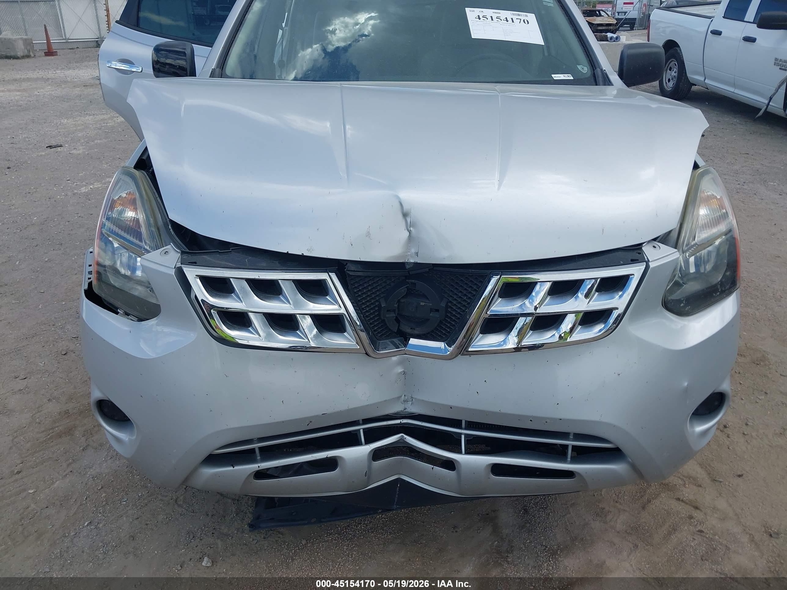 2014 Nissan Rogue Select S Silver vin: JN8AS5MT4EW103883