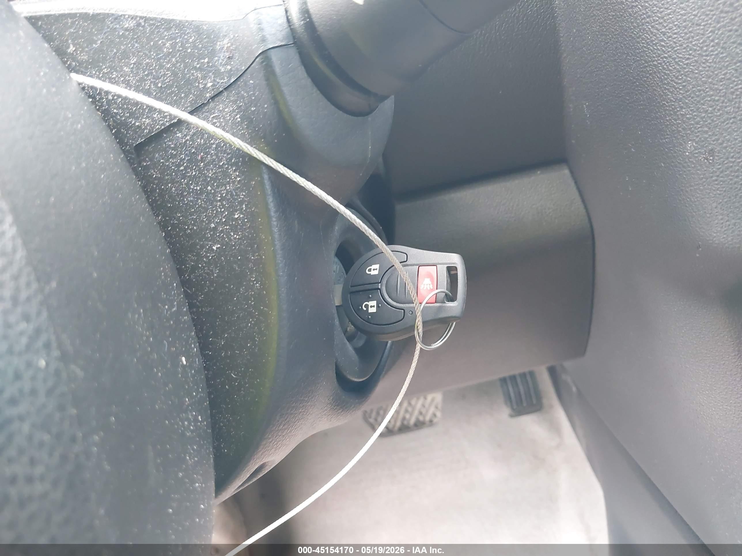 2014 Nissan Rogue Select S Silver vin: JN8AS5MT4EW103883
