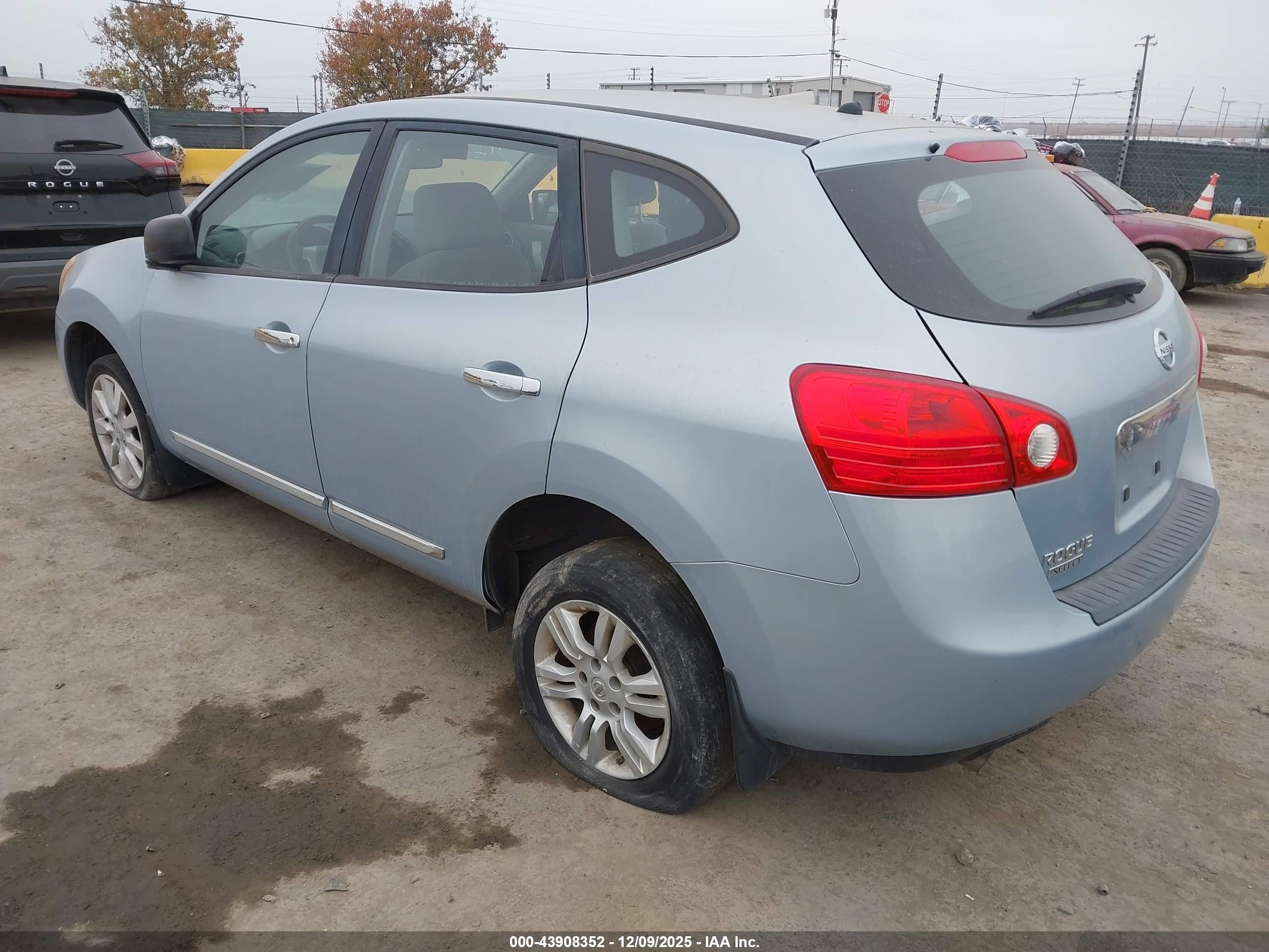 2014 Nissan Rogue Select S Light Blue vin: JN8AS5MT4EW103950