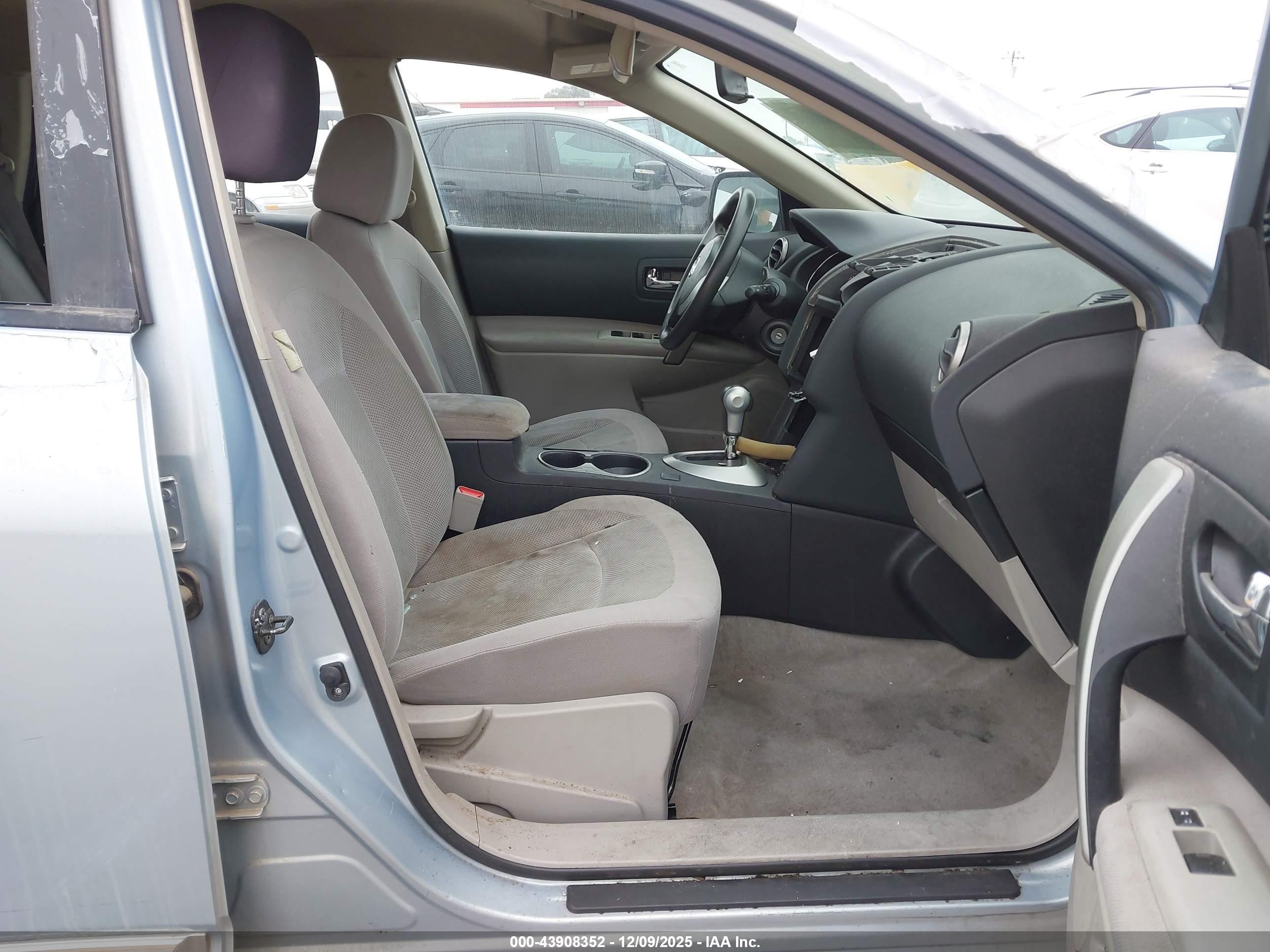 2014 Nissan Rogue Select S Light Blue vin: JN8AS5MT4EW103950