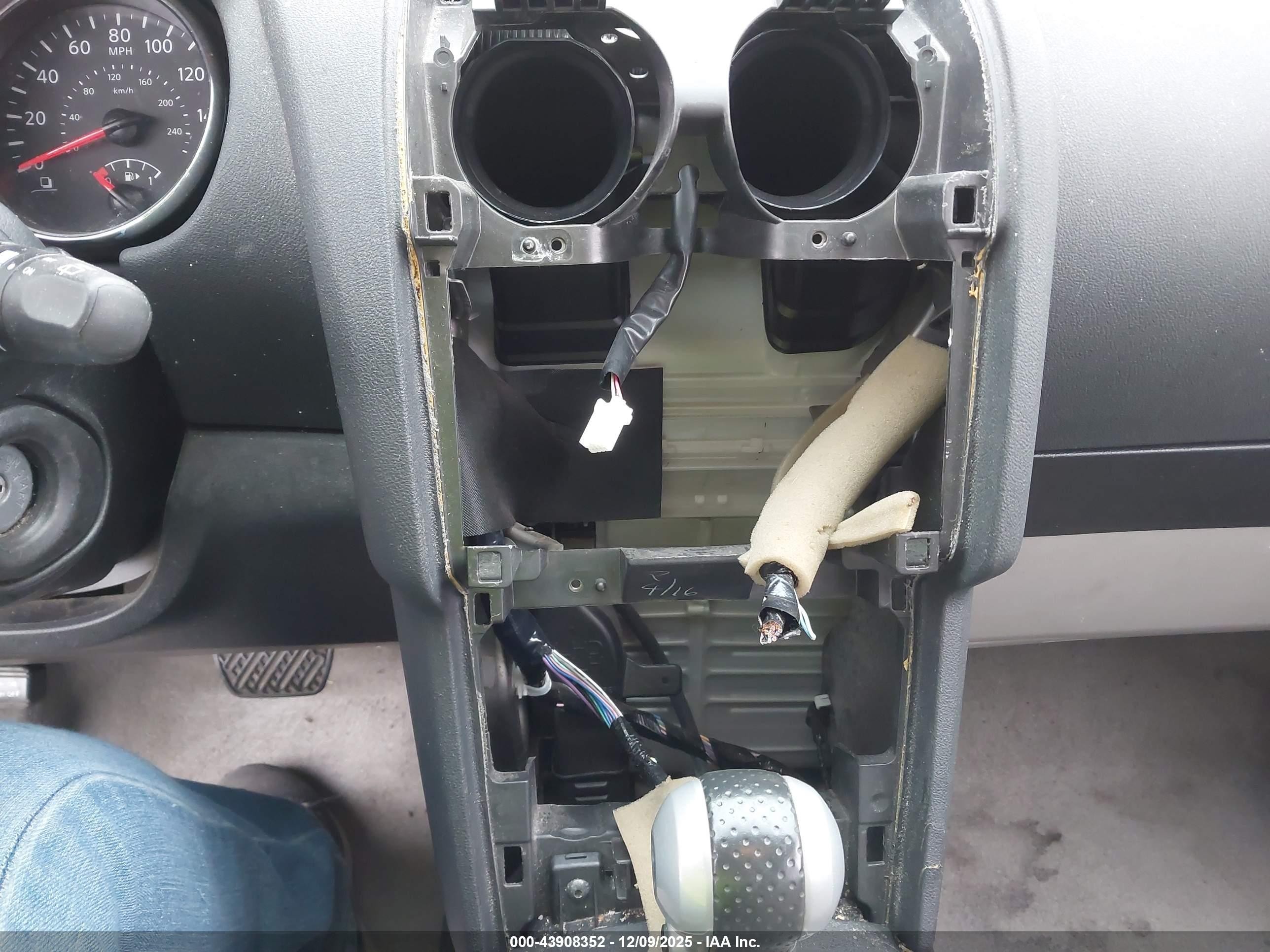 2014 Nissan Rogue Select S Light Blue vin: JN8AS5MT4EW103950