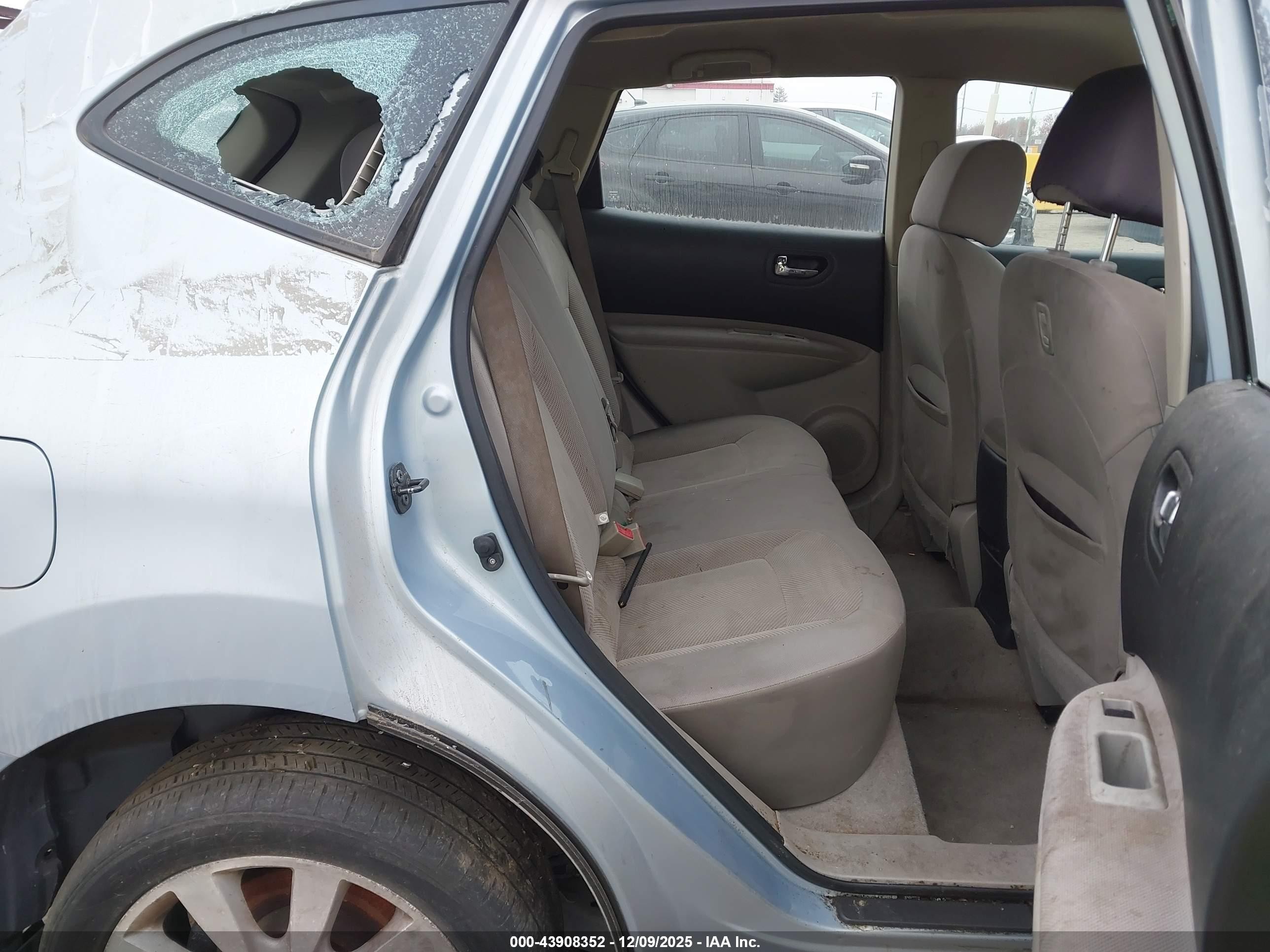 2014 Nissan Rogue Select S Light Blue vin: JN8AS5MT4EW103950