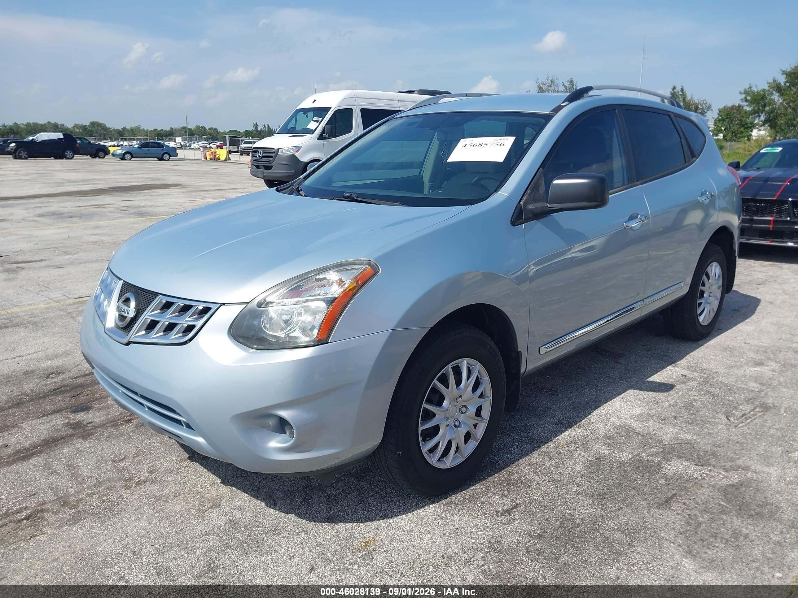 2014 Nissan Rogue Select S Серебряный vin: JN8AS5MT4EW104192