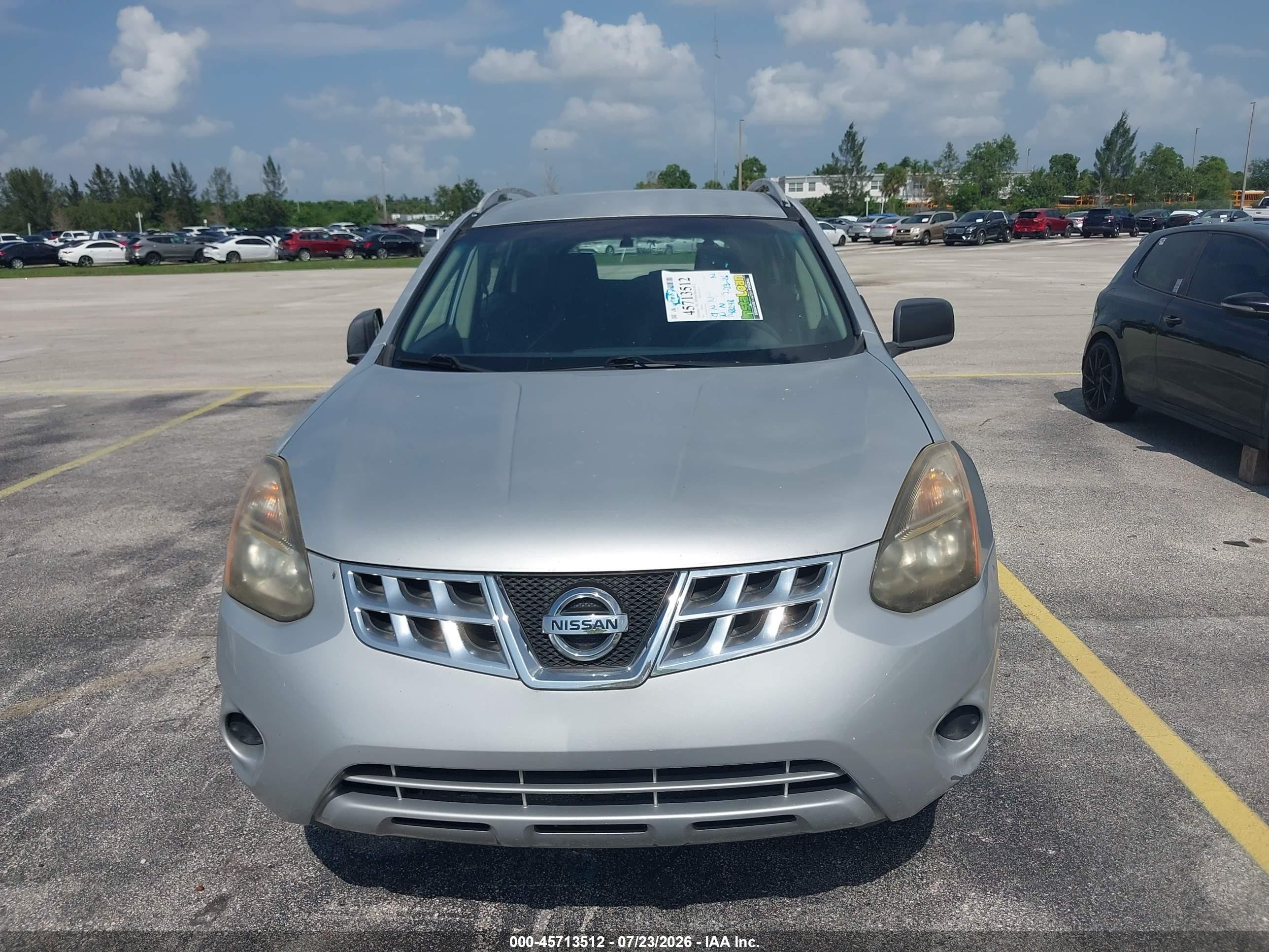 2014 Nissan Rogue Select S Silver vin: JN8AS5MT4EW618298