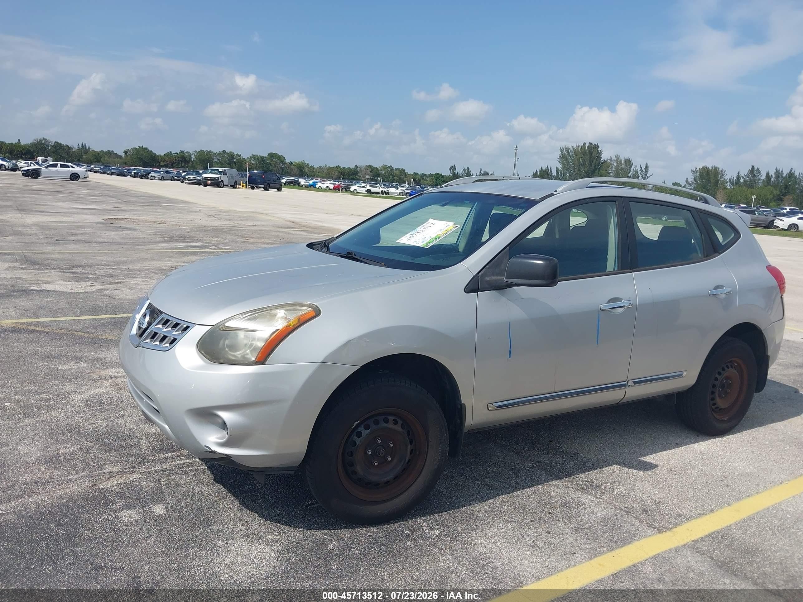 2014 Nissan Rogue Select S Silver vin: JN8AS5MT4EW618298