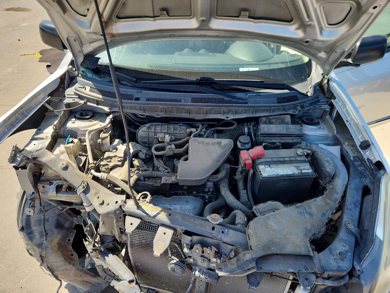 2014 Nissan Rogue Select S Silver vin: JN8AS5MT4EW620410
