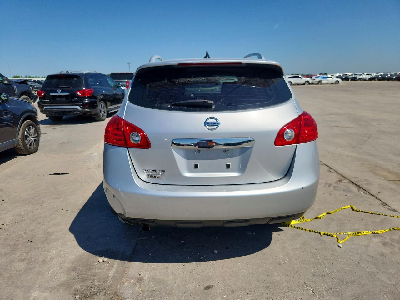 2014 Nissan Rogue Select S Silver vin: JN8AS5MT4EW620410