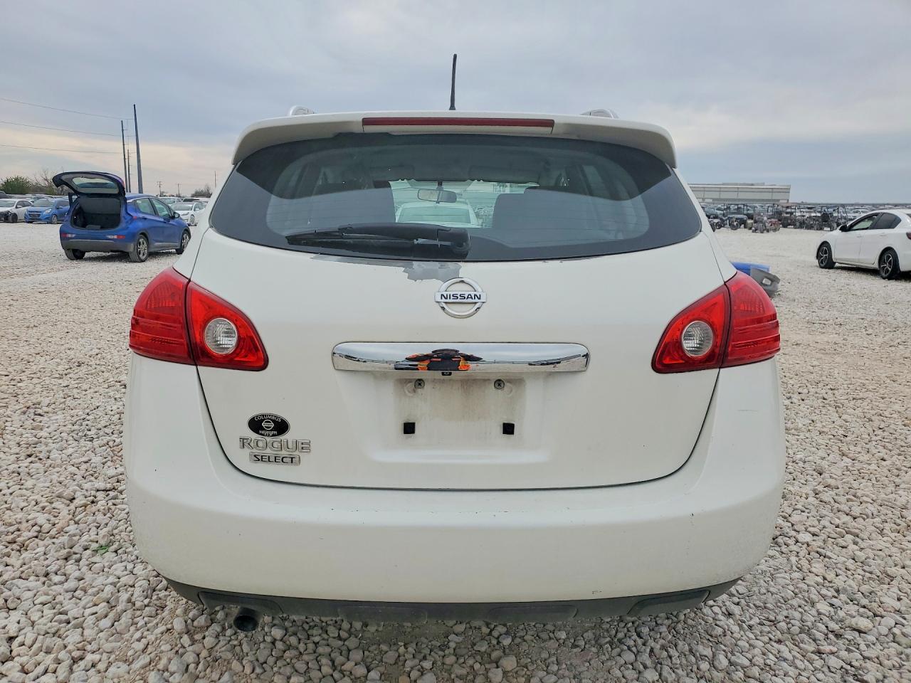 2014 Nissan Rogue Select S White vin: JN8AS5MT4EW624845