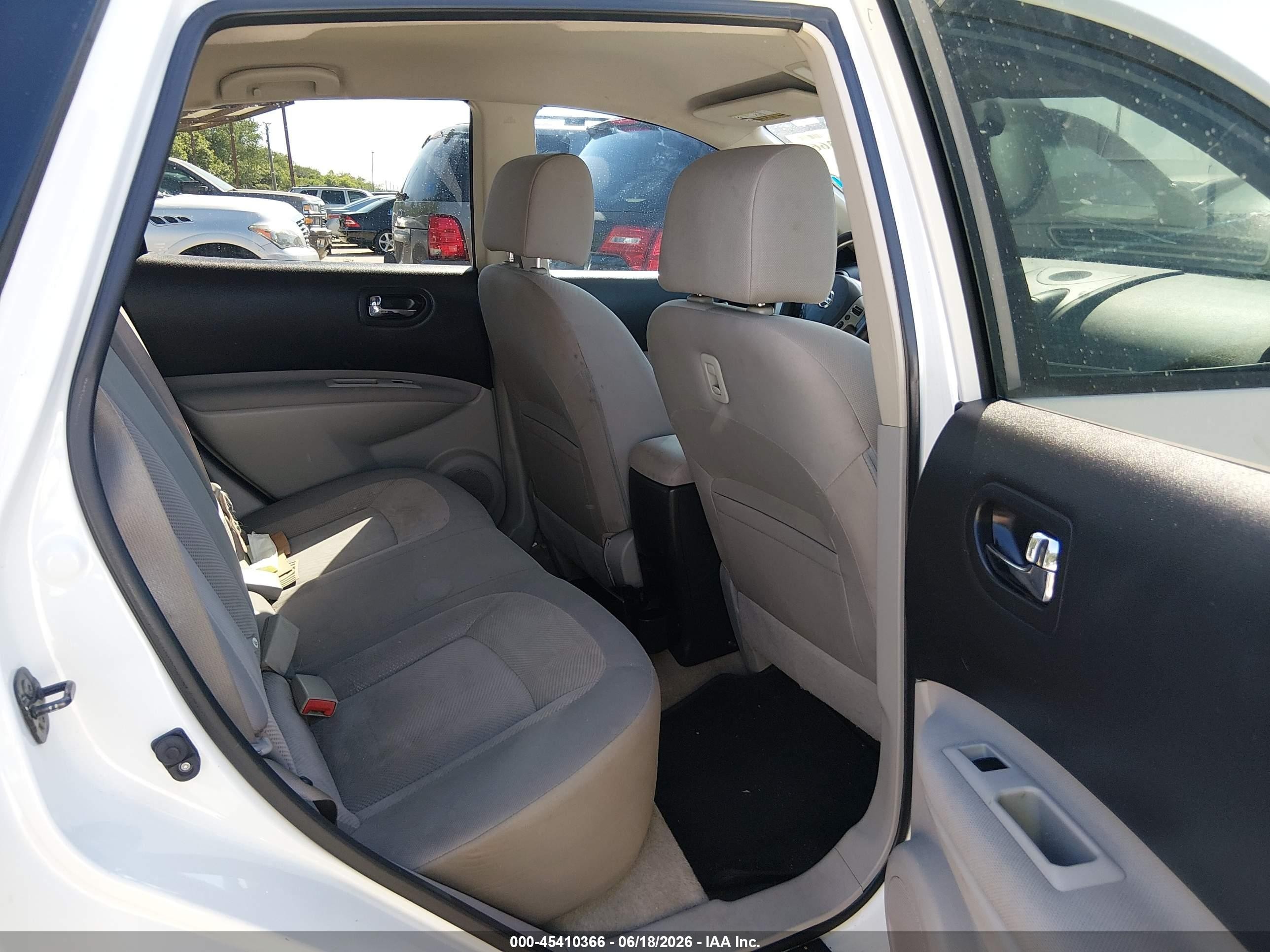 2015 Nissan Rogue Select S White vin: JN8AS5MT4FW152020