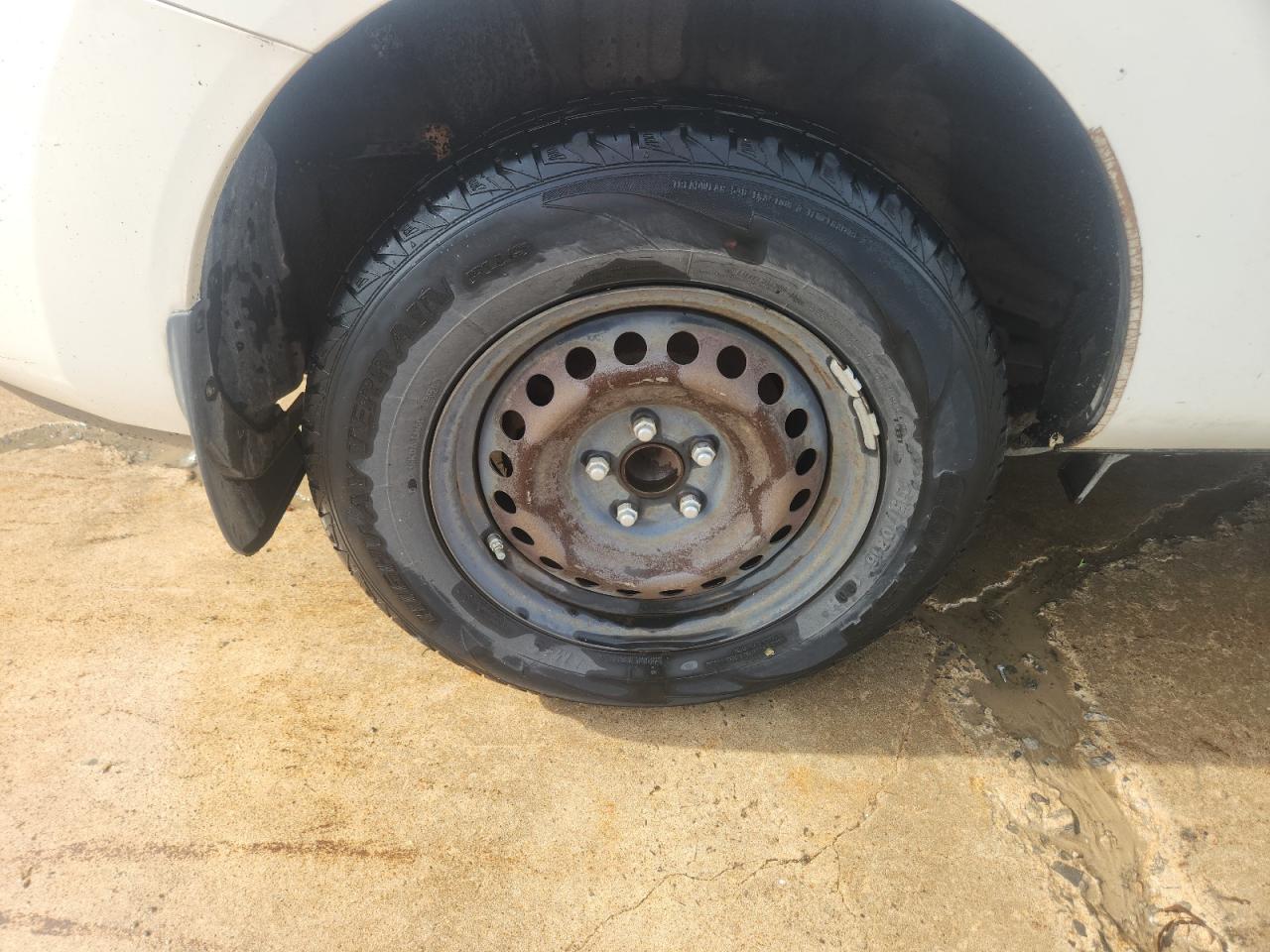 2015 Nissan Rogue Select S White vin: JN8AS5MT4FW162501 Damage: Right Rear Wheel, Corrosion, > 12 Inches
