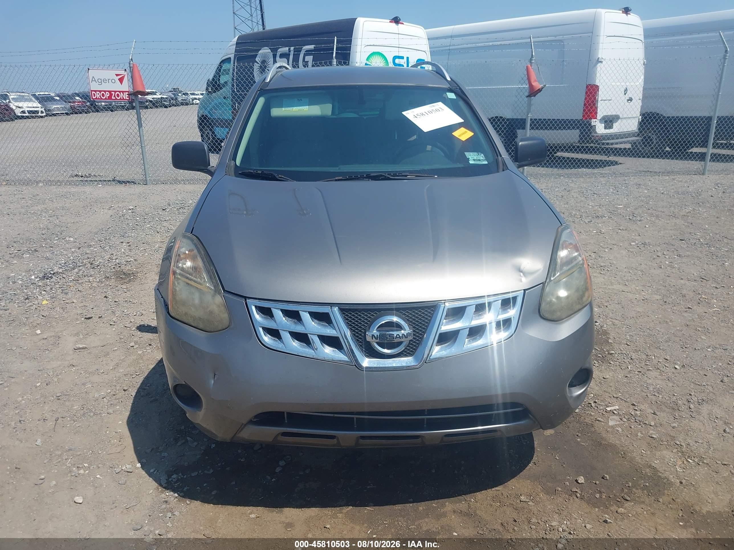 2015 Nissan Rogue Select S Silver vin: JN8AS5MT4FW666000