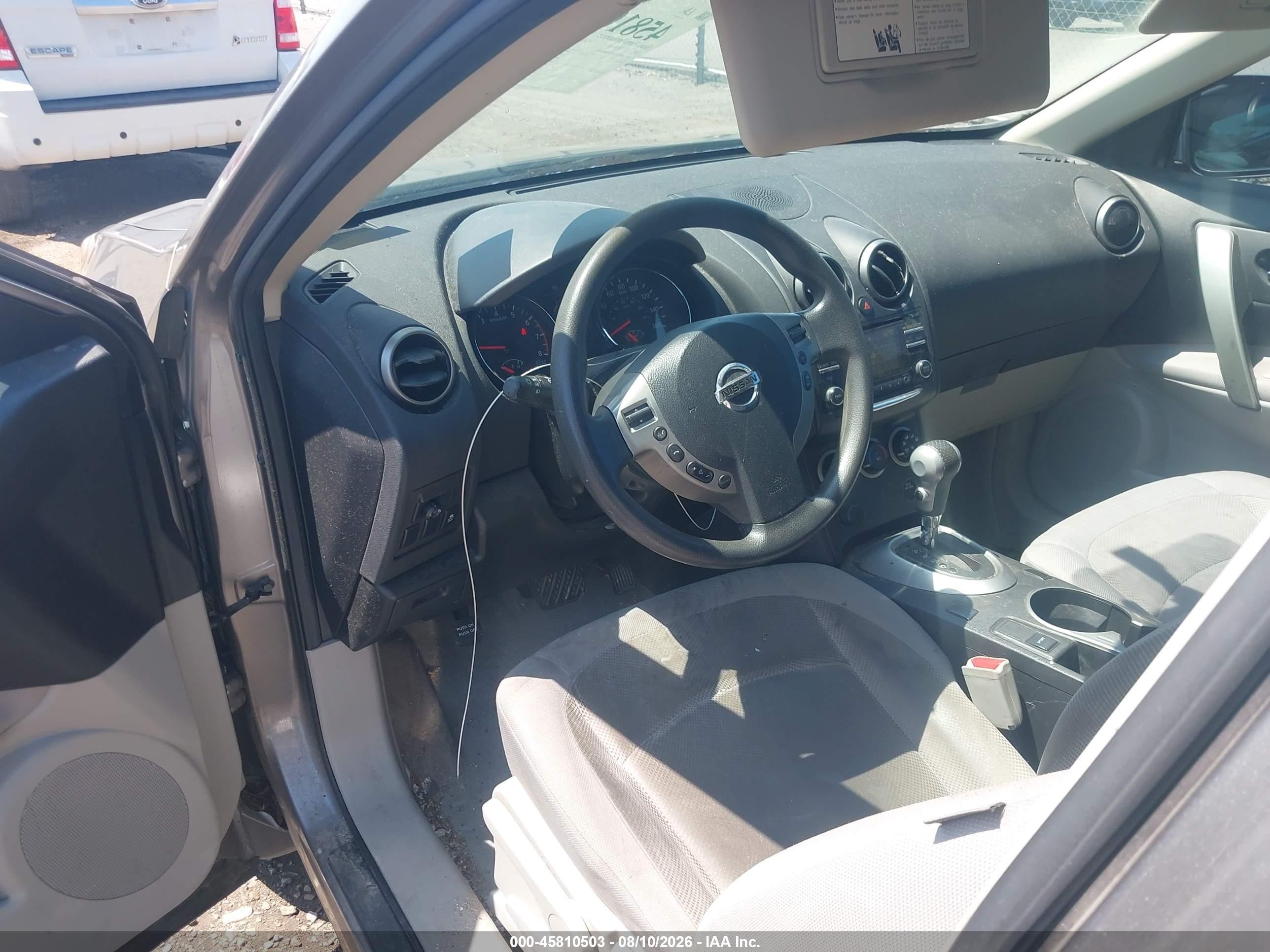 2015 Nissan Rogue Select S Silver vin: JN8AS5MT4FW666000