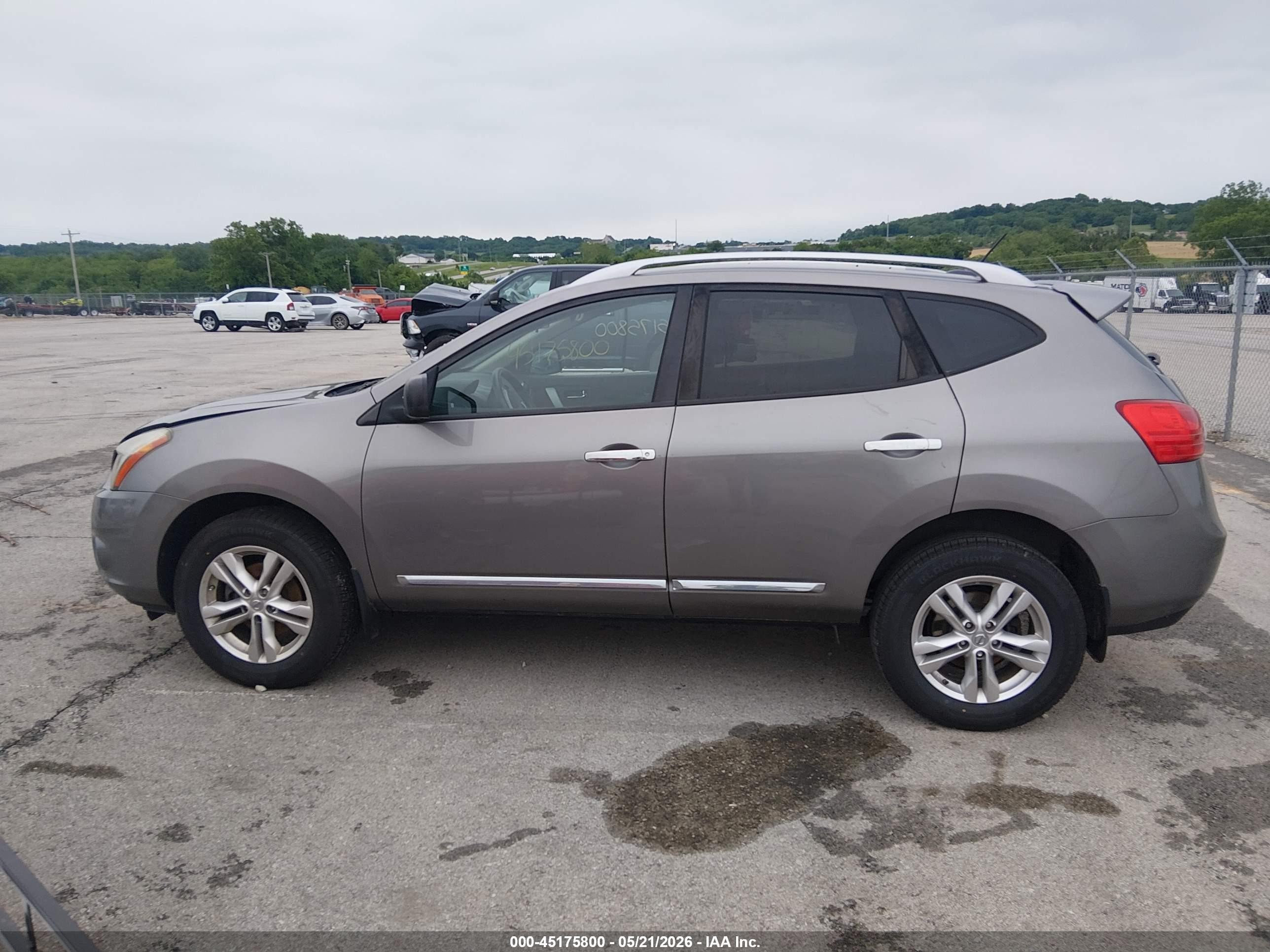 2015 Nissan Rogue Select S Gray vin: JN8AS5MT4FW669575