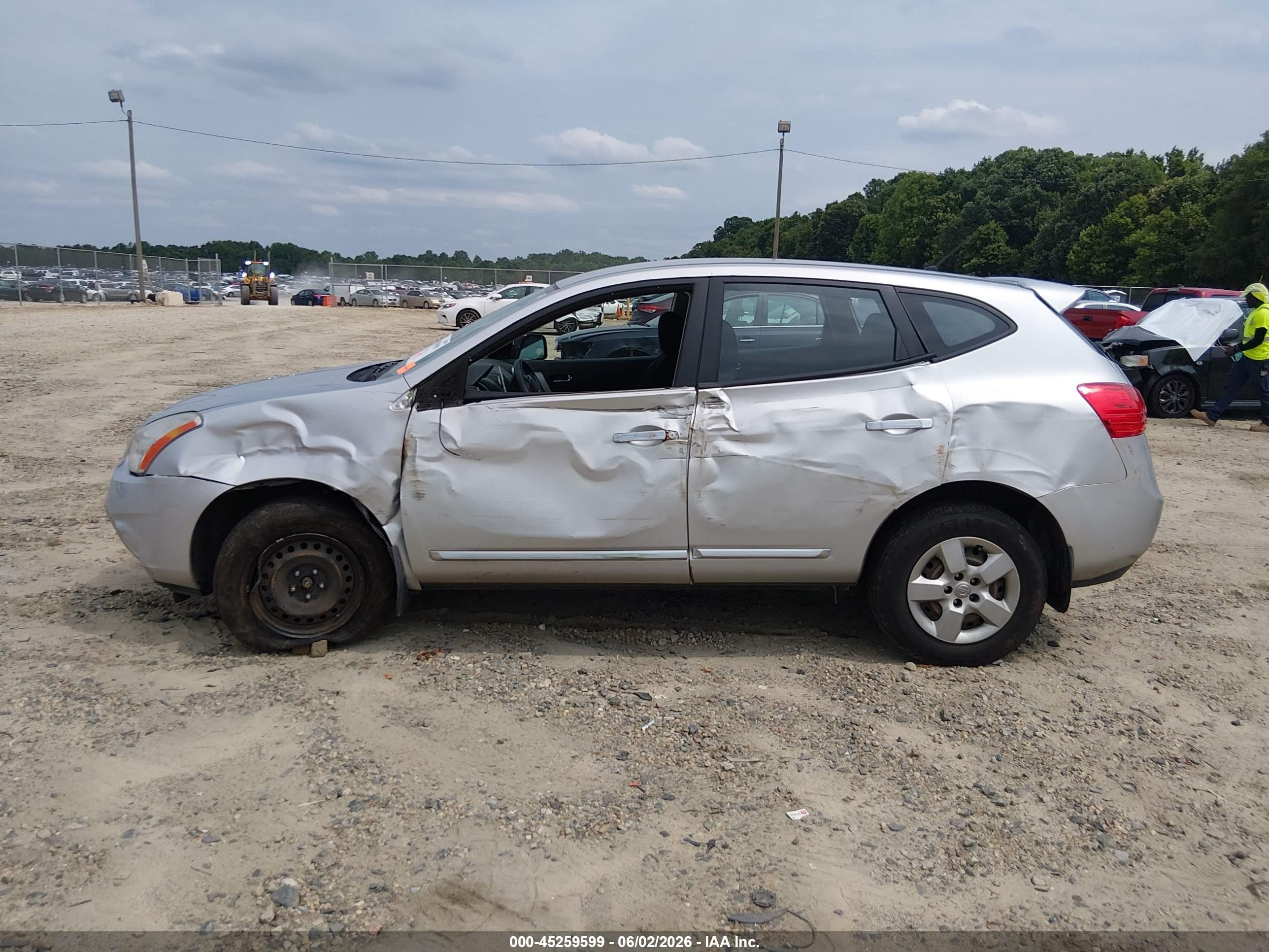 2011 Nissan Rogue S Silver vin: JN8AS5MT5BW170326