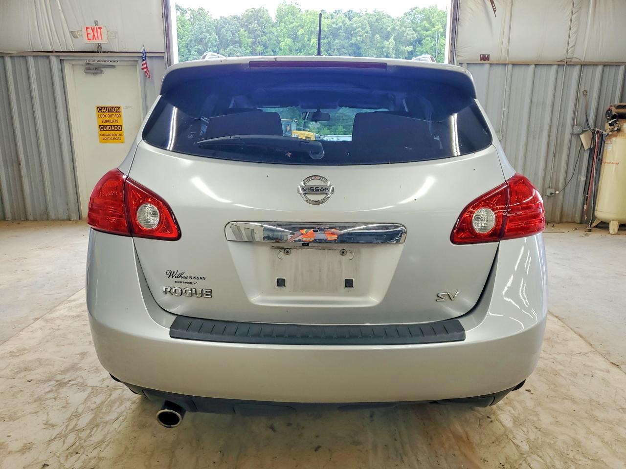 2011 Nissan Rogue S Серебряный vin: JN8AS5MT5BW183187