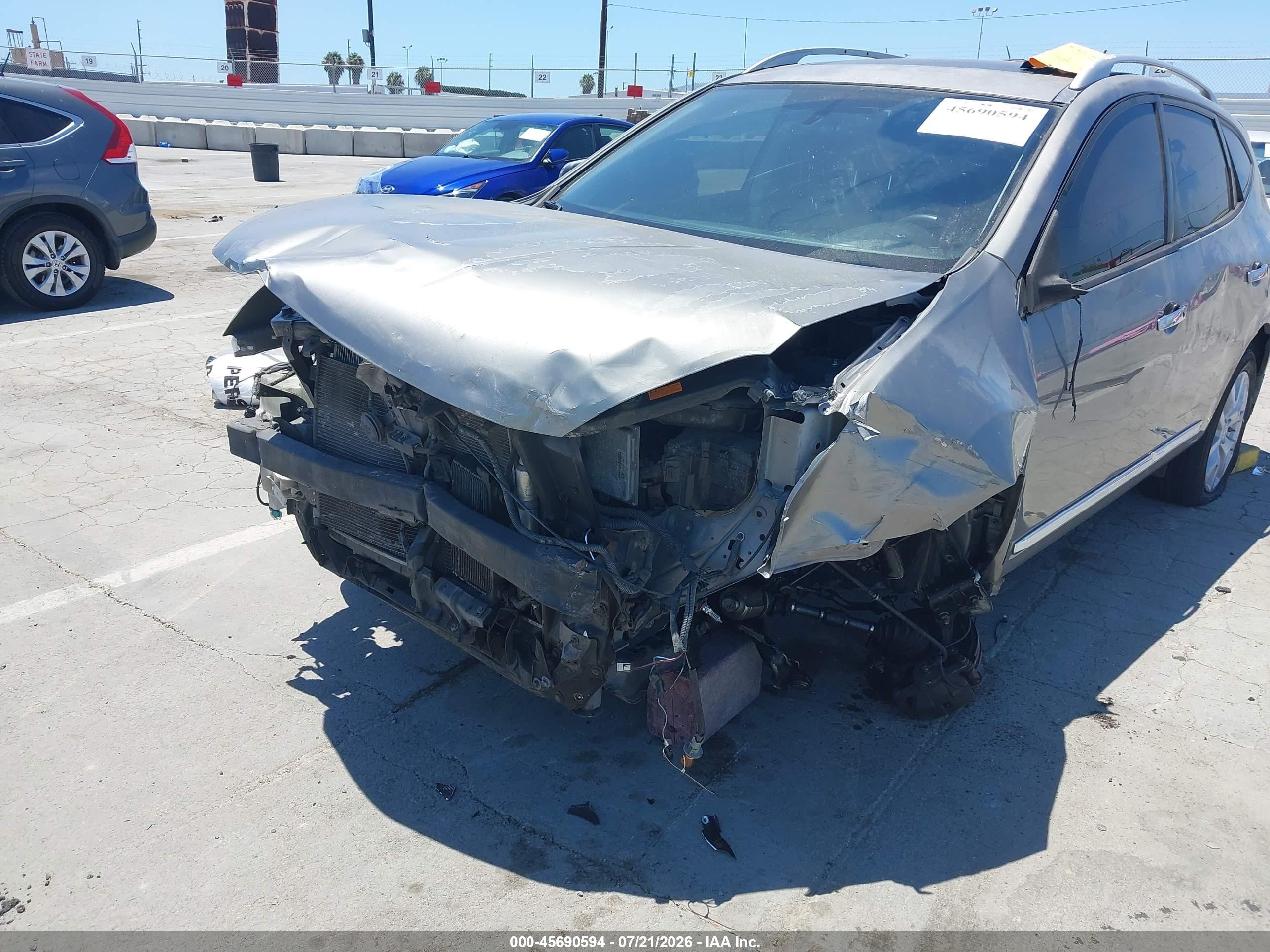2011 Nissan Rogue Sv Champagne vin: JN8AS5MT5BW575215