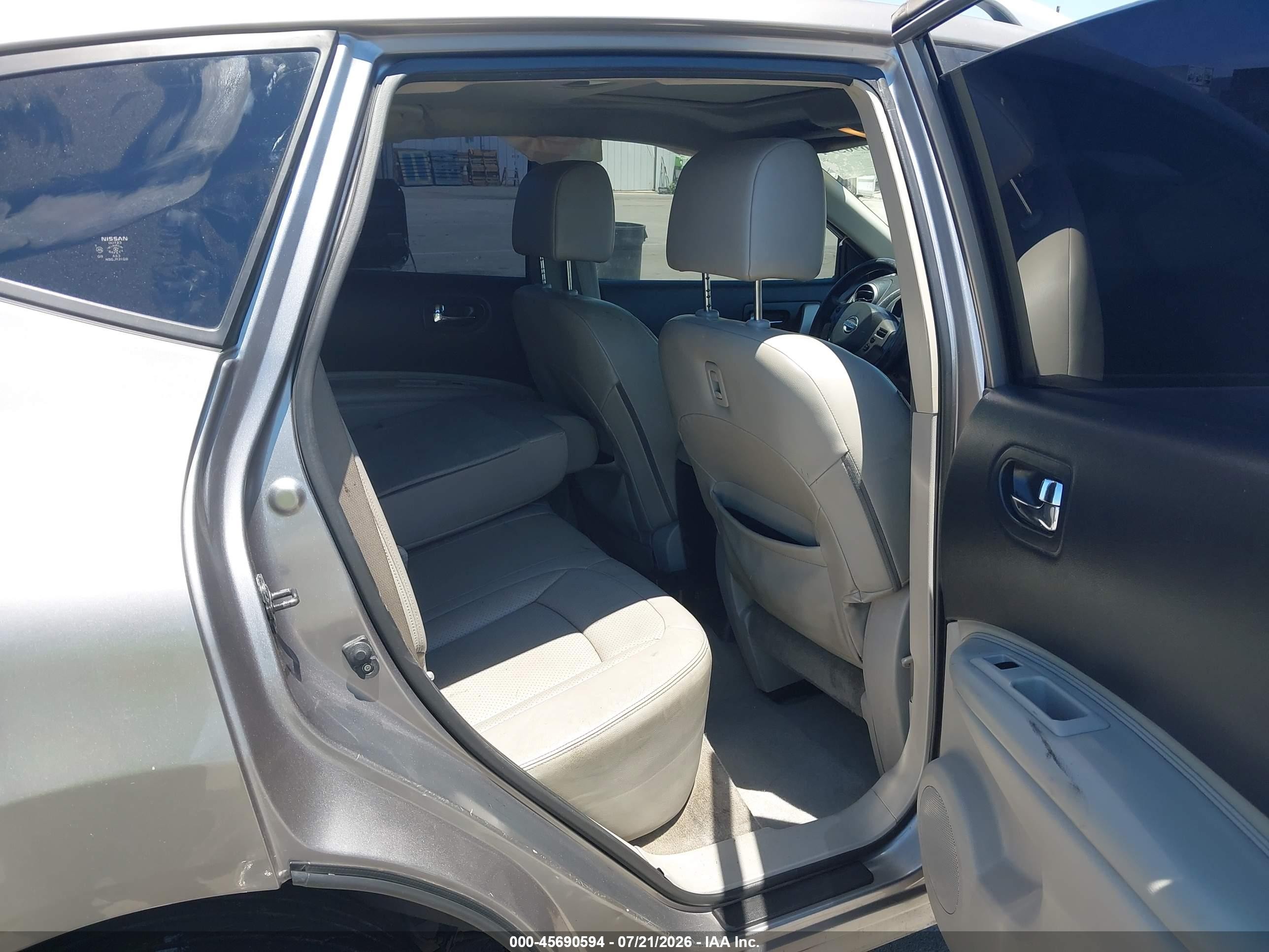 2011 Nissan Rogue Sv Champagne vin: JN8AS5MT5BW575215