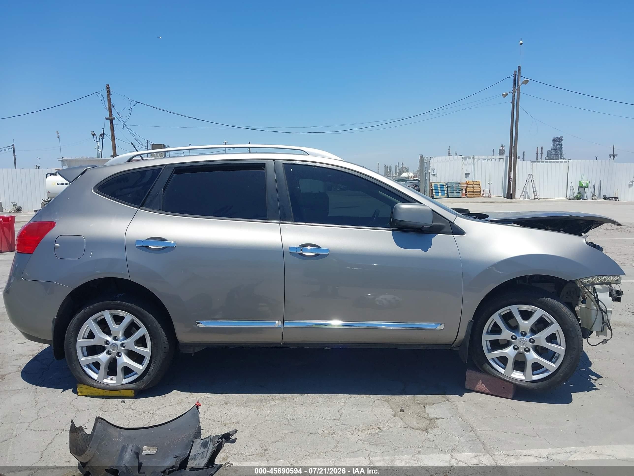 2011 Nissan Rogue Sv Champagne vin: JN8AS5MT5BW575215