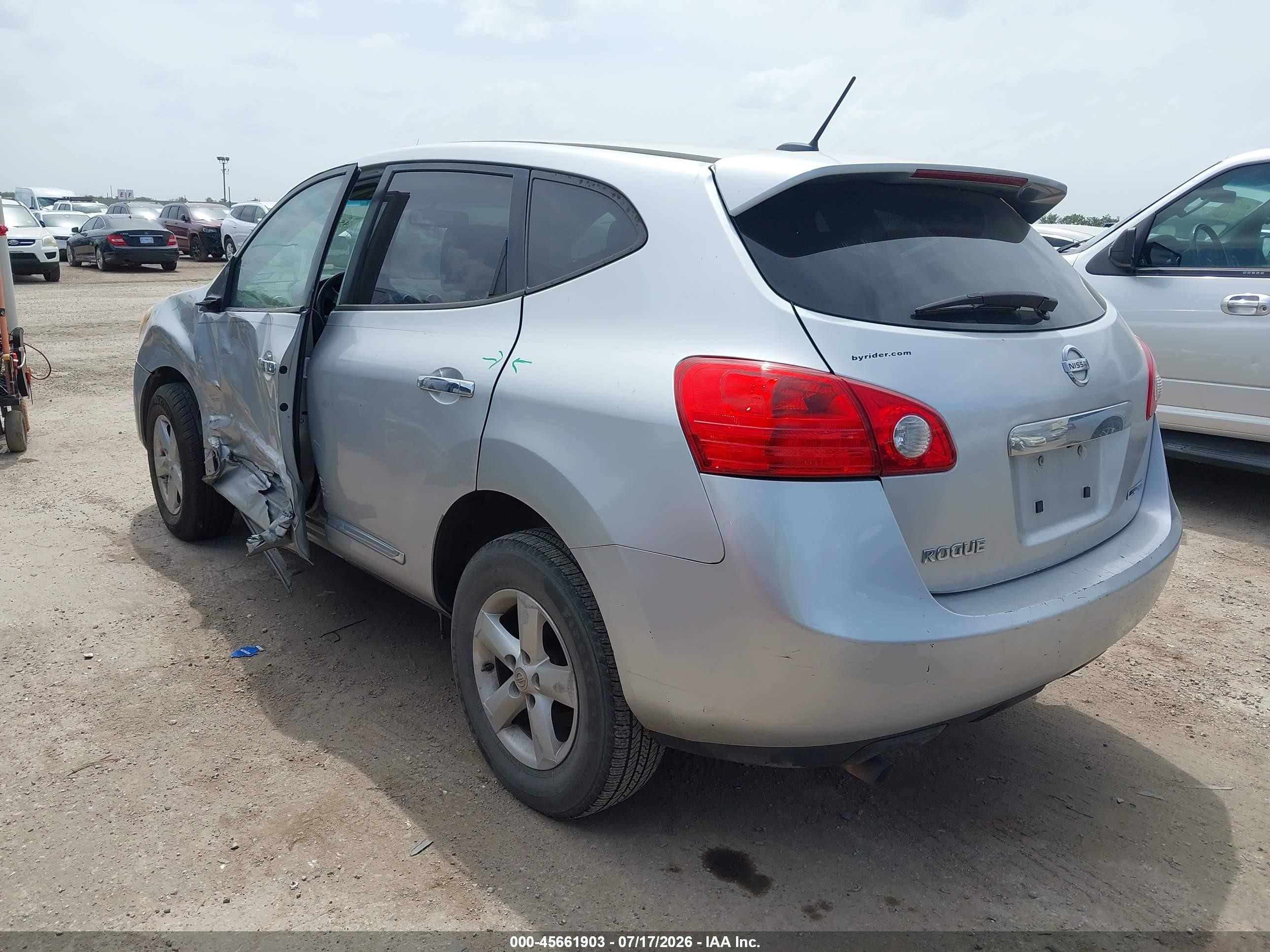 2012 Nissan Rogue S Silver vin: JN8AS5MT5CW250825