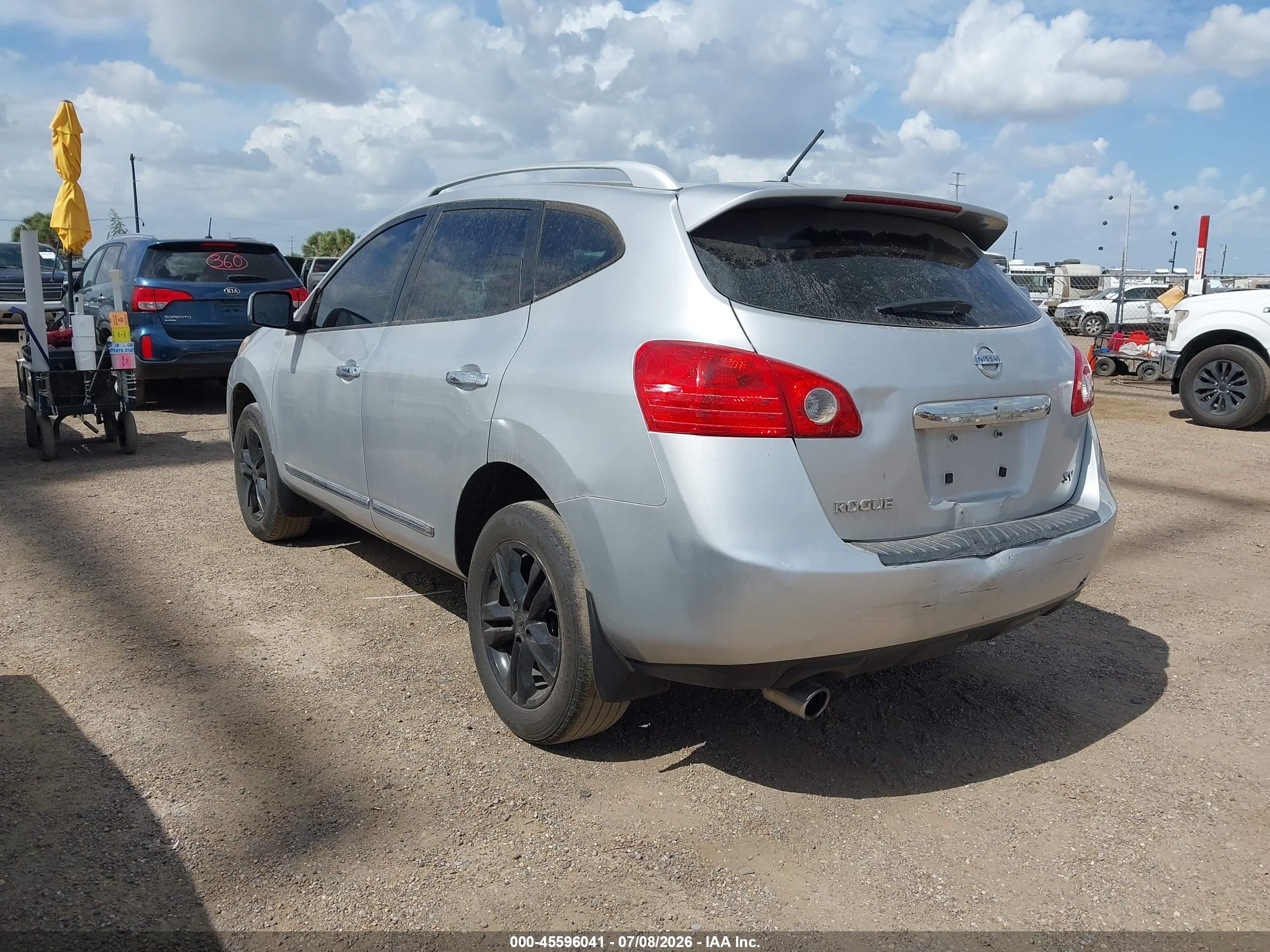 2012 Nissan Rogue Sv Silver vin: JN8AS5MT5CW613947