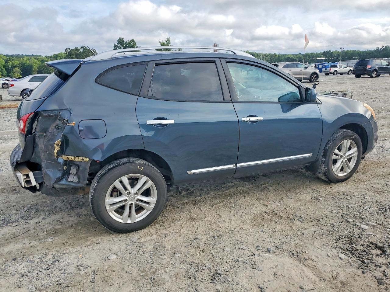 2013 Niss Rogue Blue vin: JN8AS5MT5DW007517