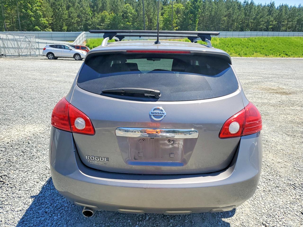 2013 Nissan Rogue S Silver vin: JN8AS5MT5DW027606