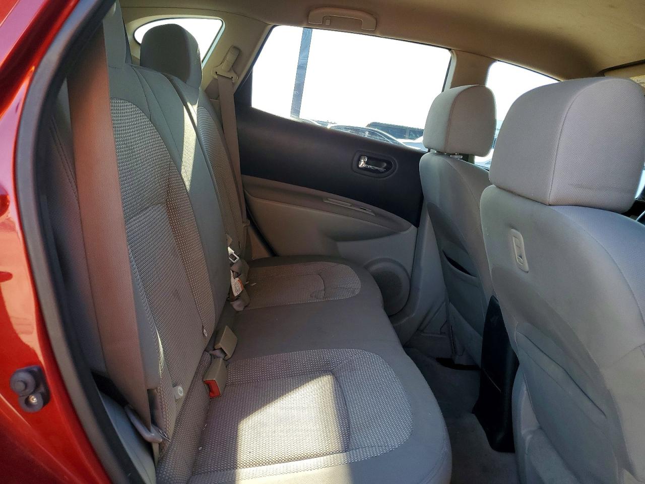 2013 Nissan Rogue S Red vin: JN8AS5MT5DW506625