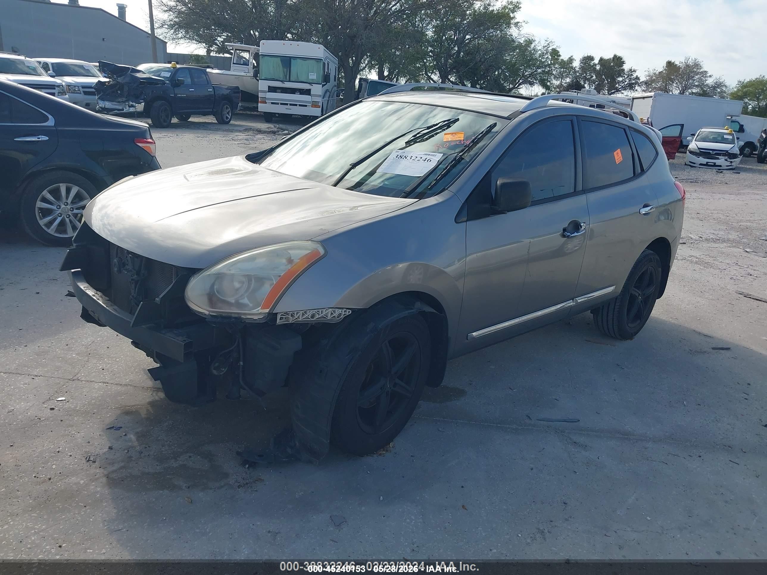 2013 Nissan Rogue Sv Silver vin: JN8AS5MT5DW512702
