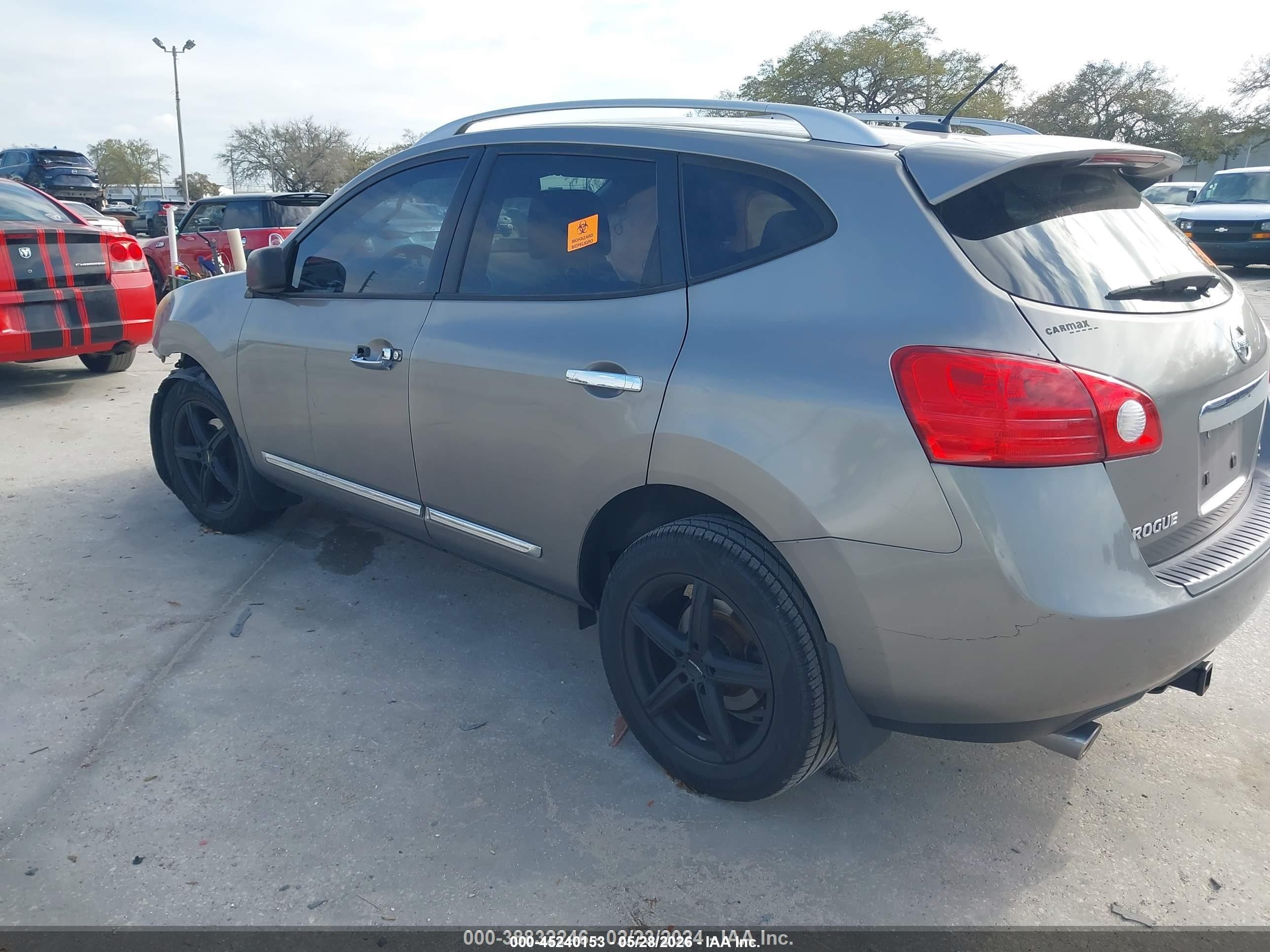 2013 Nissan Rogue Sv Silver vin: JN8AS5MT5DW512702