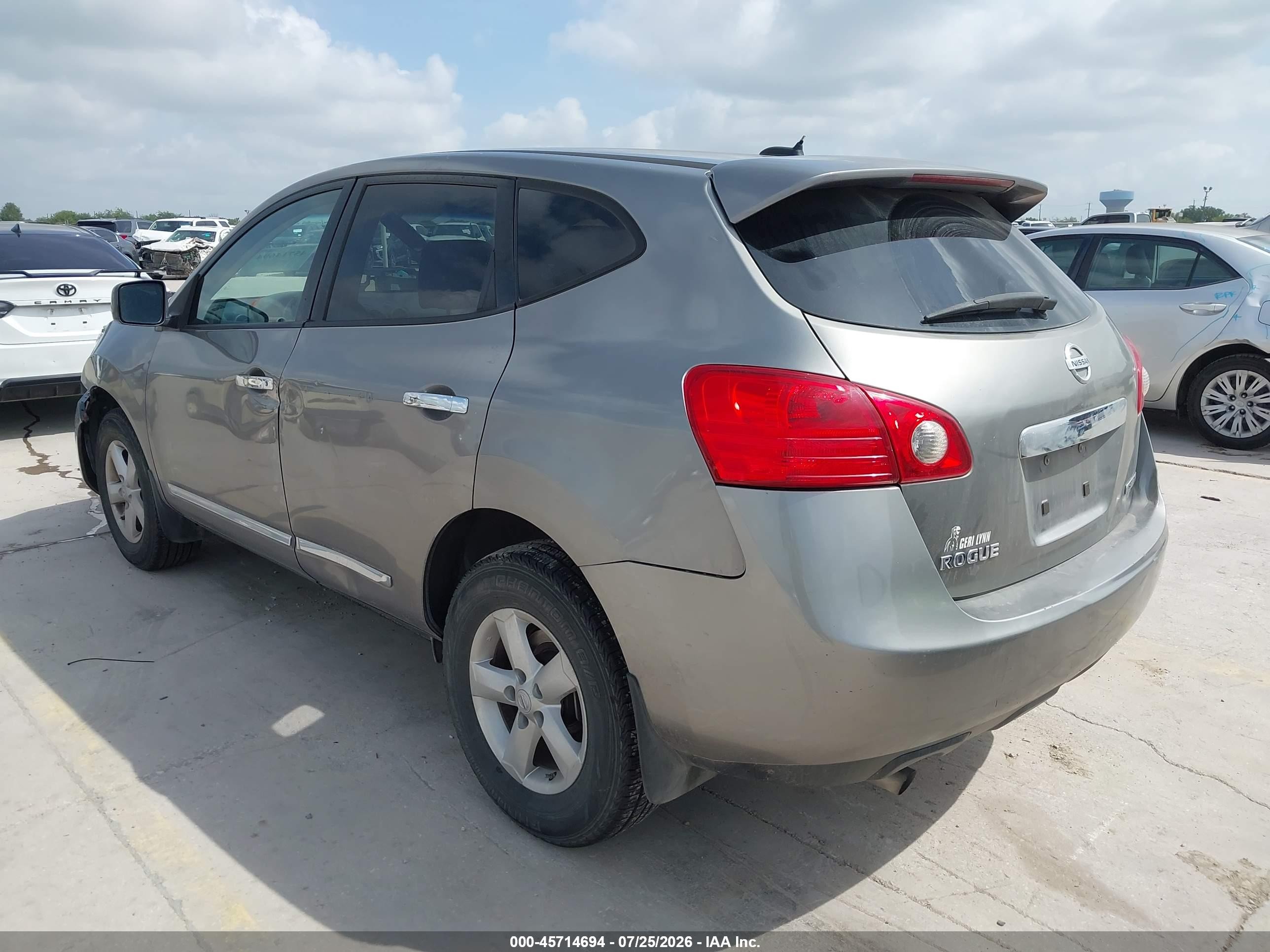 2013 Nissan Rogue S Серый vin: JN8AS5MT5DW549491
