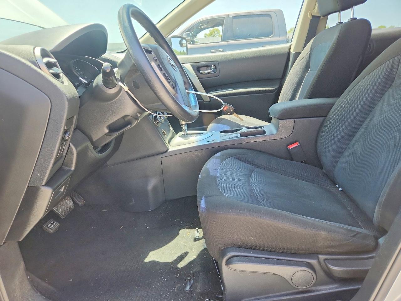 2013 Nissan Rogue S Silver vin: JN8AS5MT5DW549717