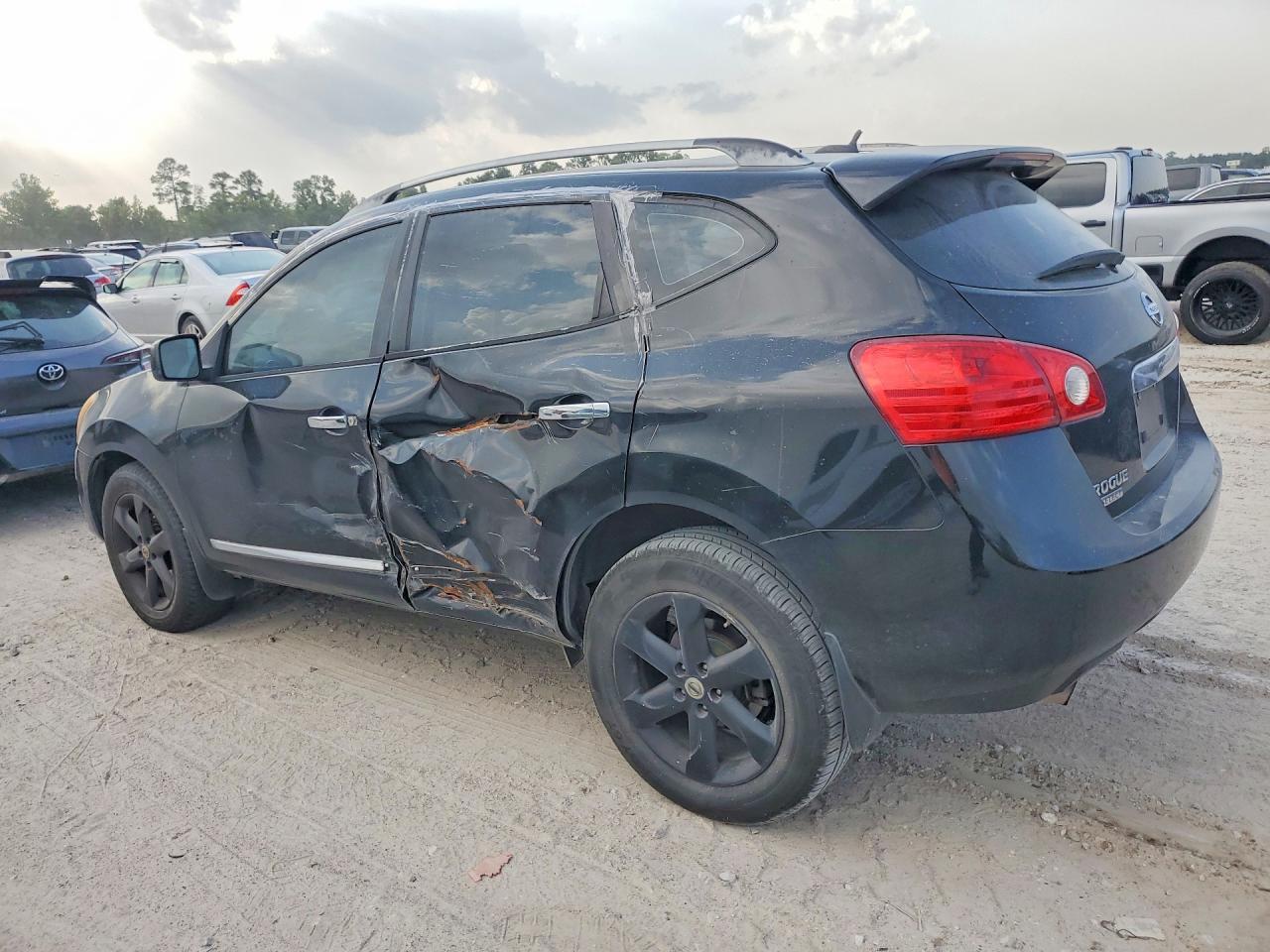 2014 Nissan Rogue Select S Черный vin: JN8AS5MT5EW610355