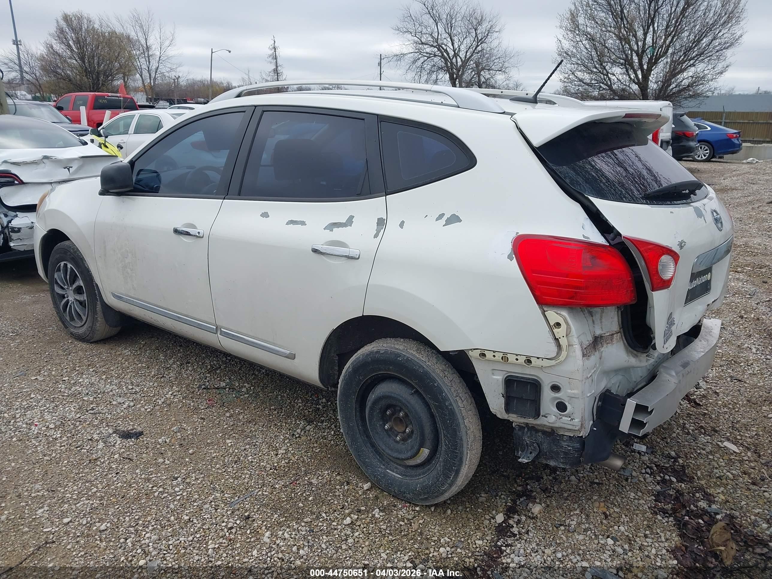 2014 Nissan Rogue Select S White vin: JN8AS5MT5EW621694