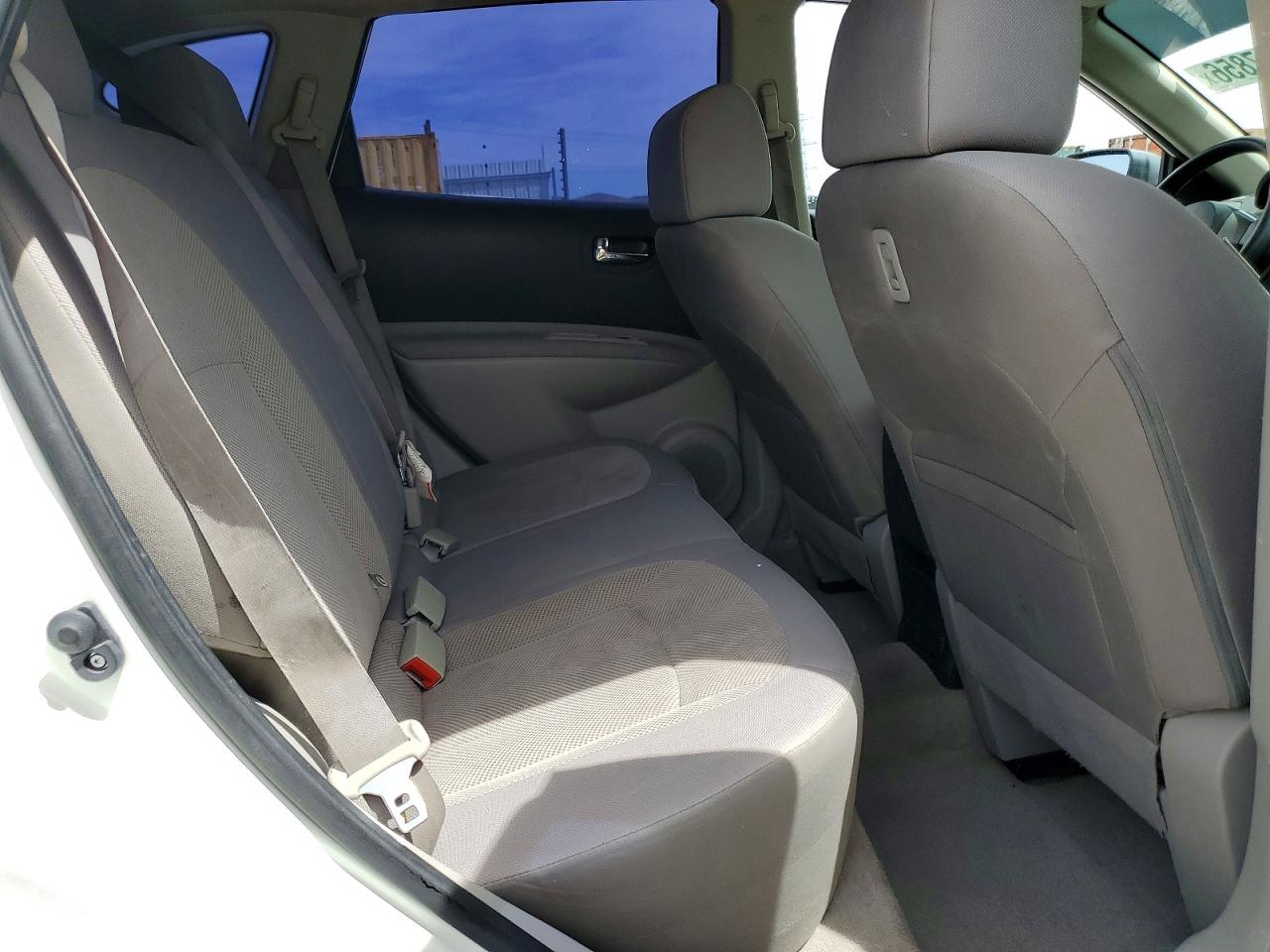 2015 Nissan Rogue Select S White vin: JN8AS5MT5FW163818