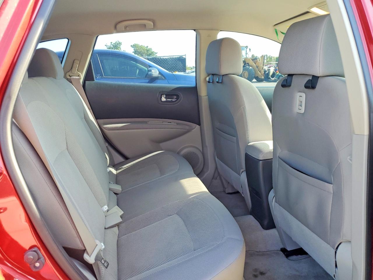 2015 Nissan Rogue Select S Red vin: JN8AS5MT5FW663347