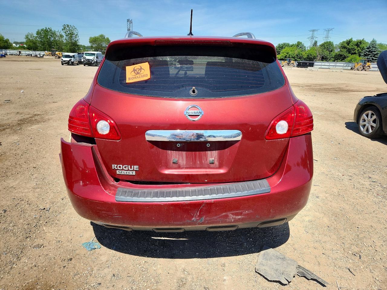 2015 Nissan Rogue Select S Red vin: JN8AS5MT5FW663655