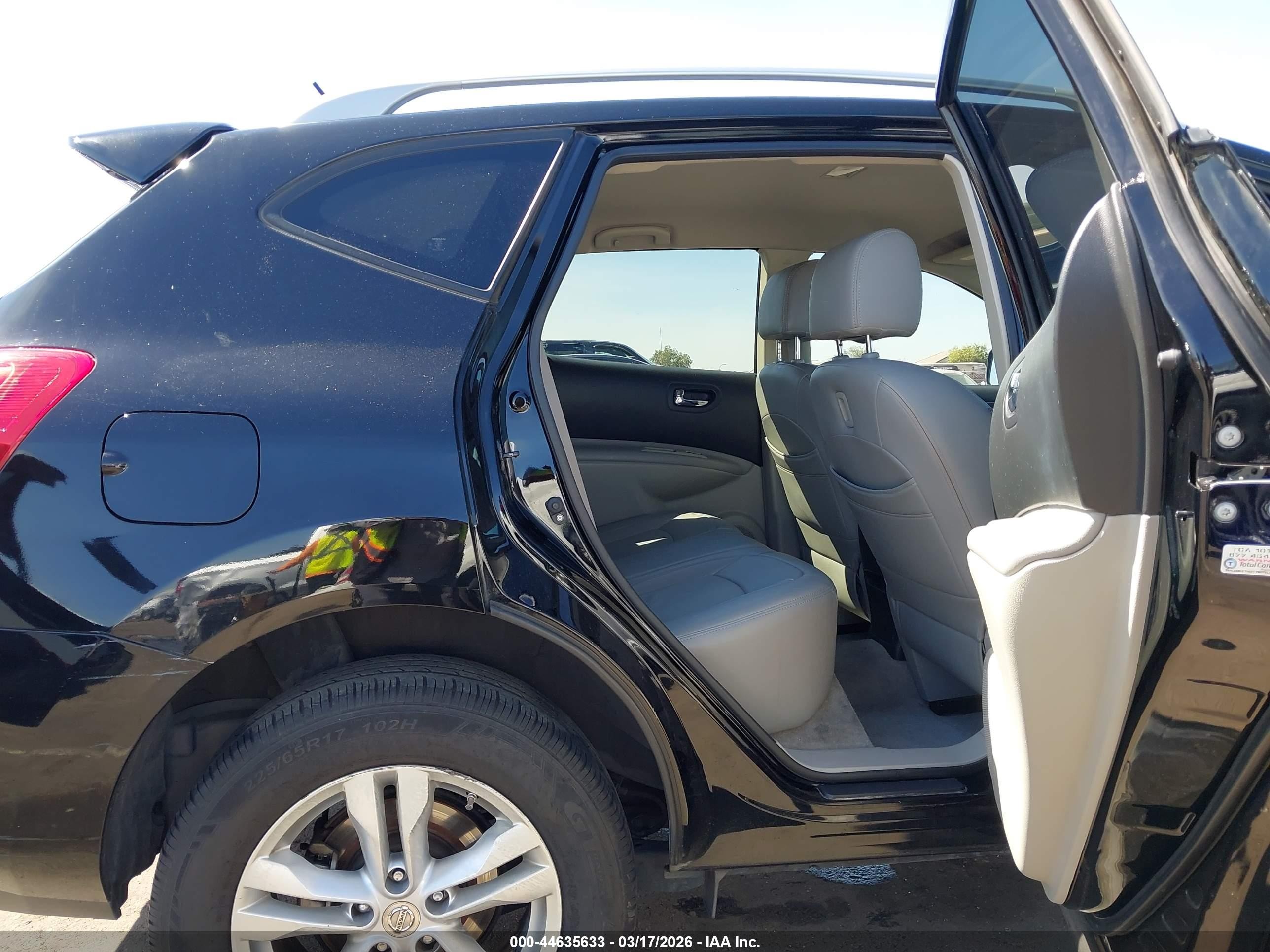 2015 Nissan Rogue Select S Black vin: JN8AS5MT5FW671450