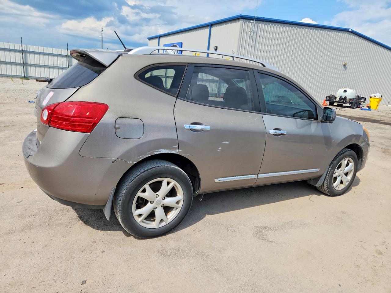 2011 Nissan Rogue S/sv/krom Gray vin: JN8AS5MT6BW152532
