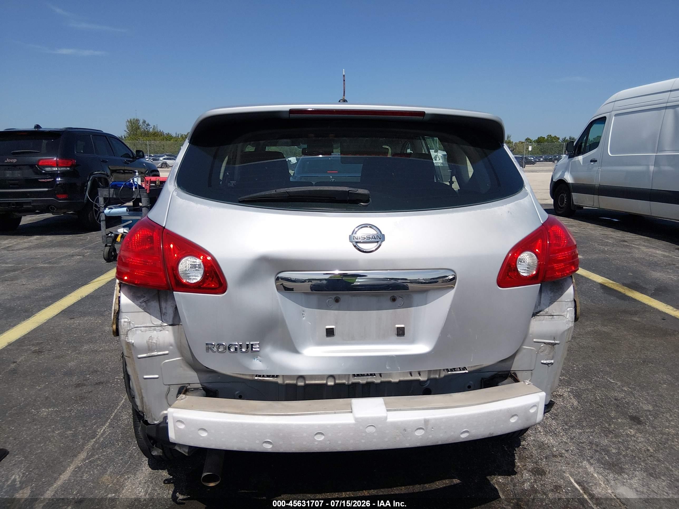 2011 Nissan Rogue S Серебряный vin: JN8AS5MT6BW157987