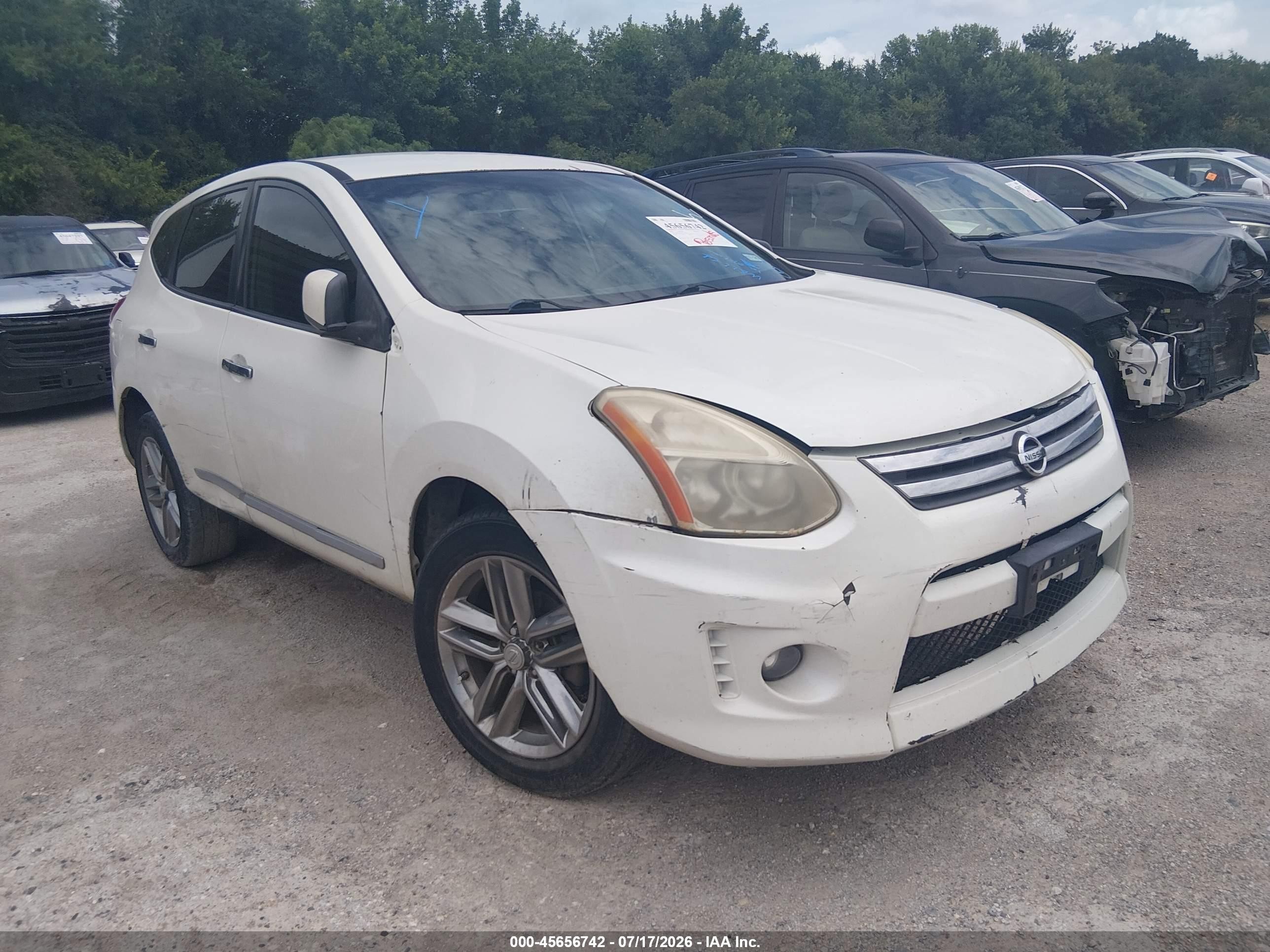 2011 Nissan Rogue S Krom Edition Cream vin: JN8AS5MT6BW175356