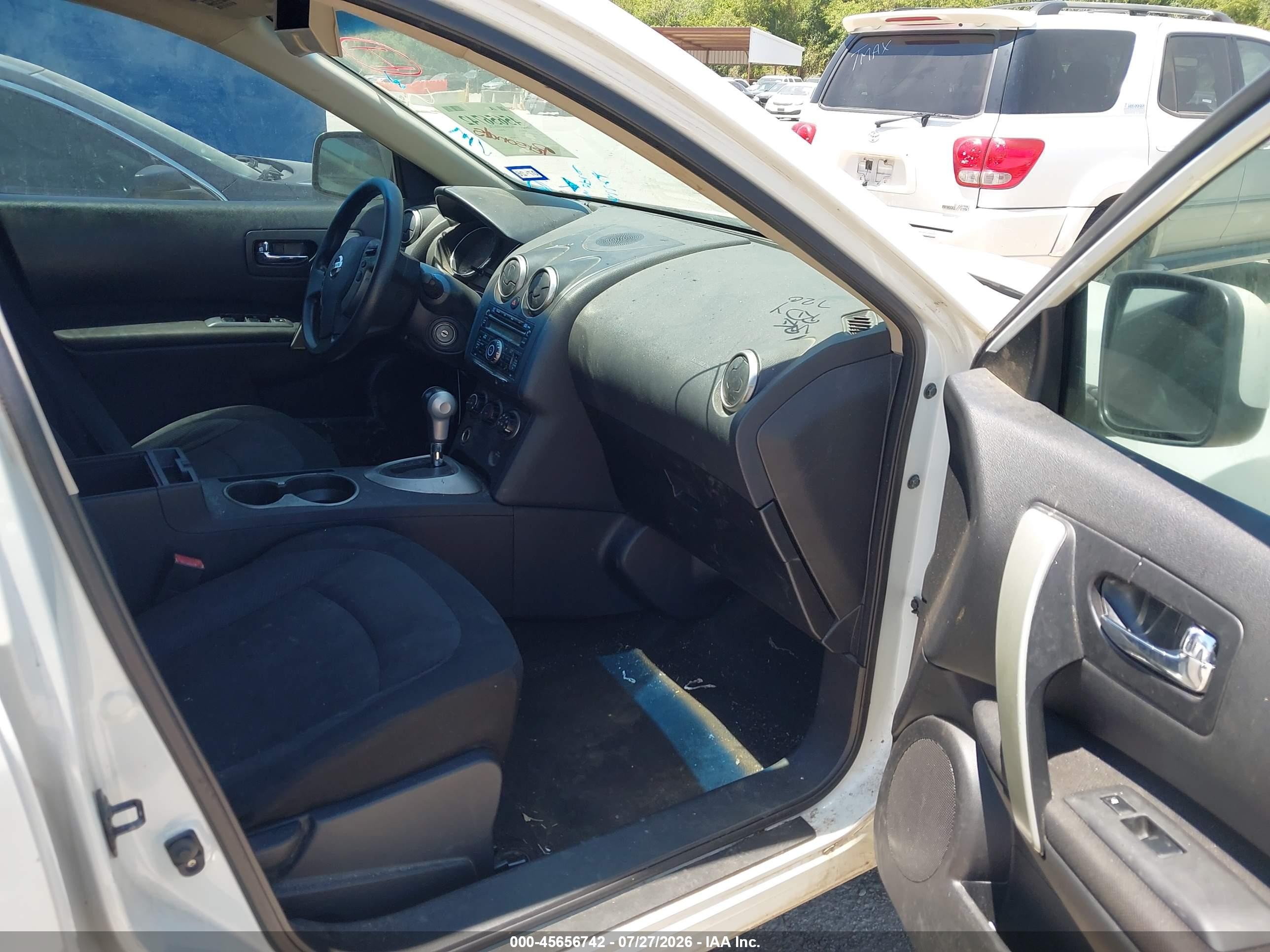 2011 Nissan Rogue S Krom Edition Cream vin: JN8AS5MT6BW175356