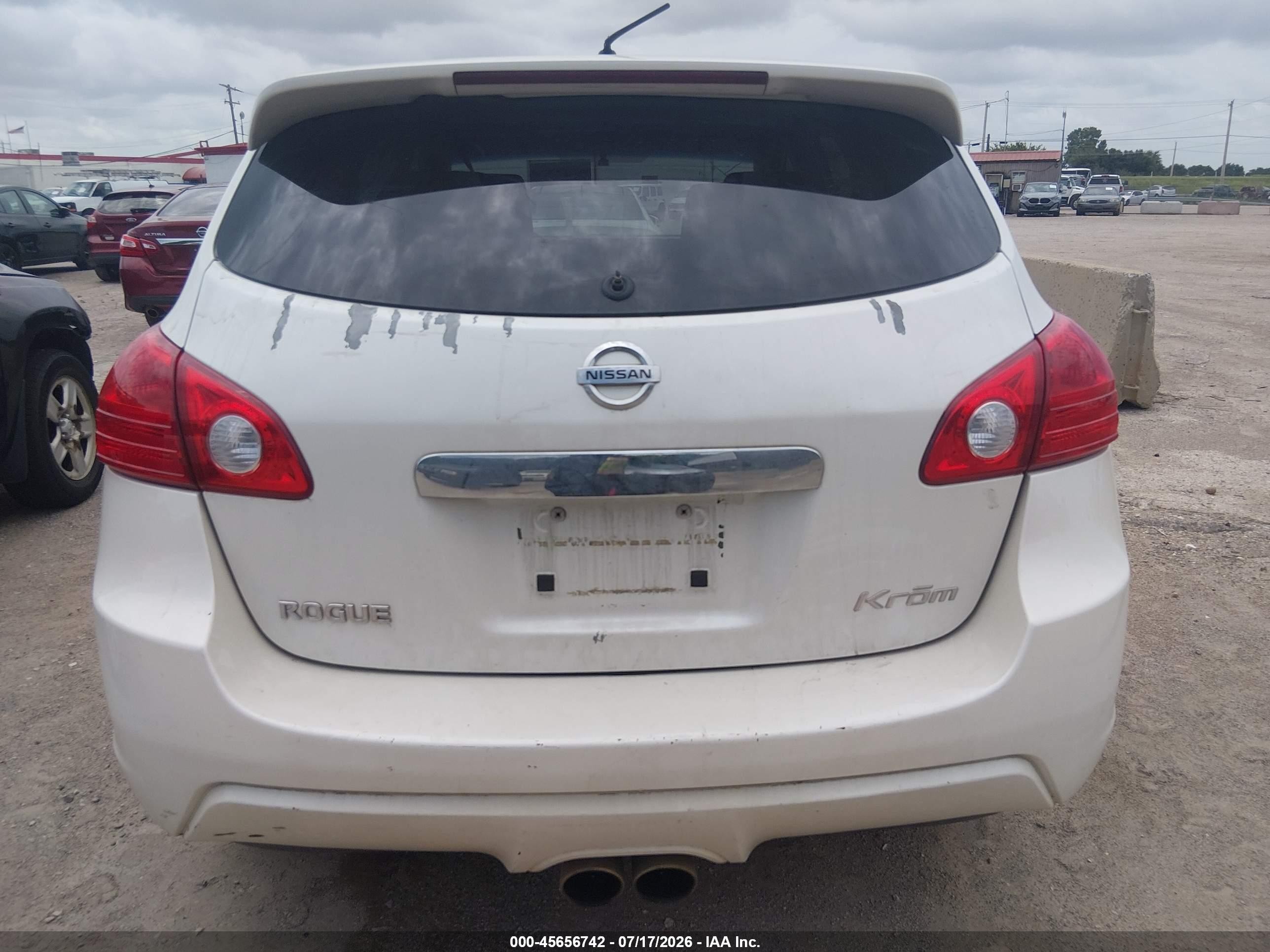 2011 Nissan Rogue S Krom Edition Cream vin: JN8AS5MT6BW175356