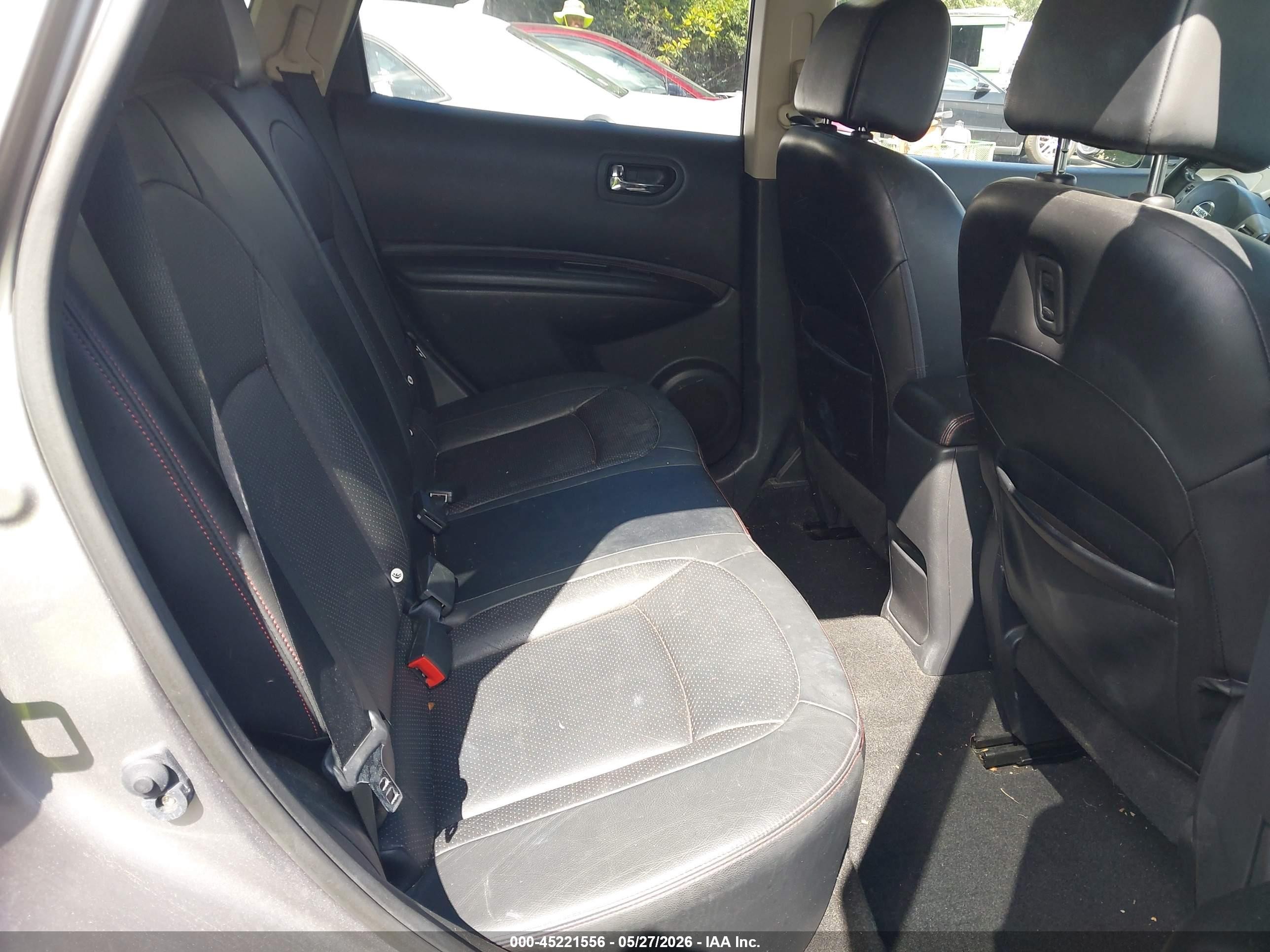 2011 Nissan Rogue Sv Серебряный vin: JN8AS5MT6BW187572