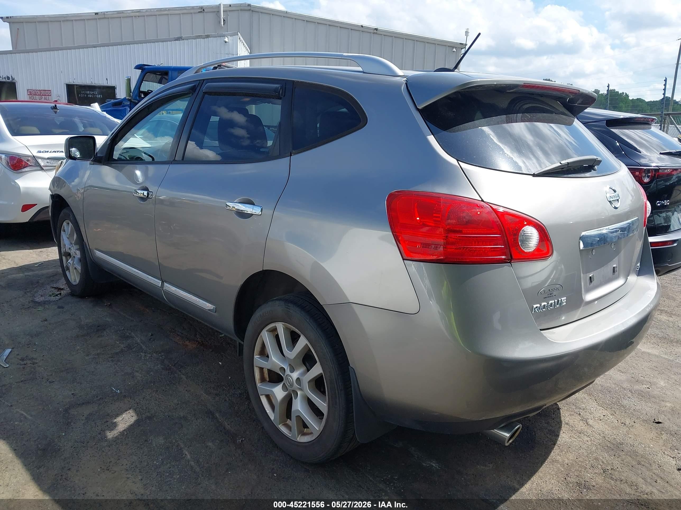2011 Nissan Rogue Sv Серебряный vin: JN8AS5MT6BW187572