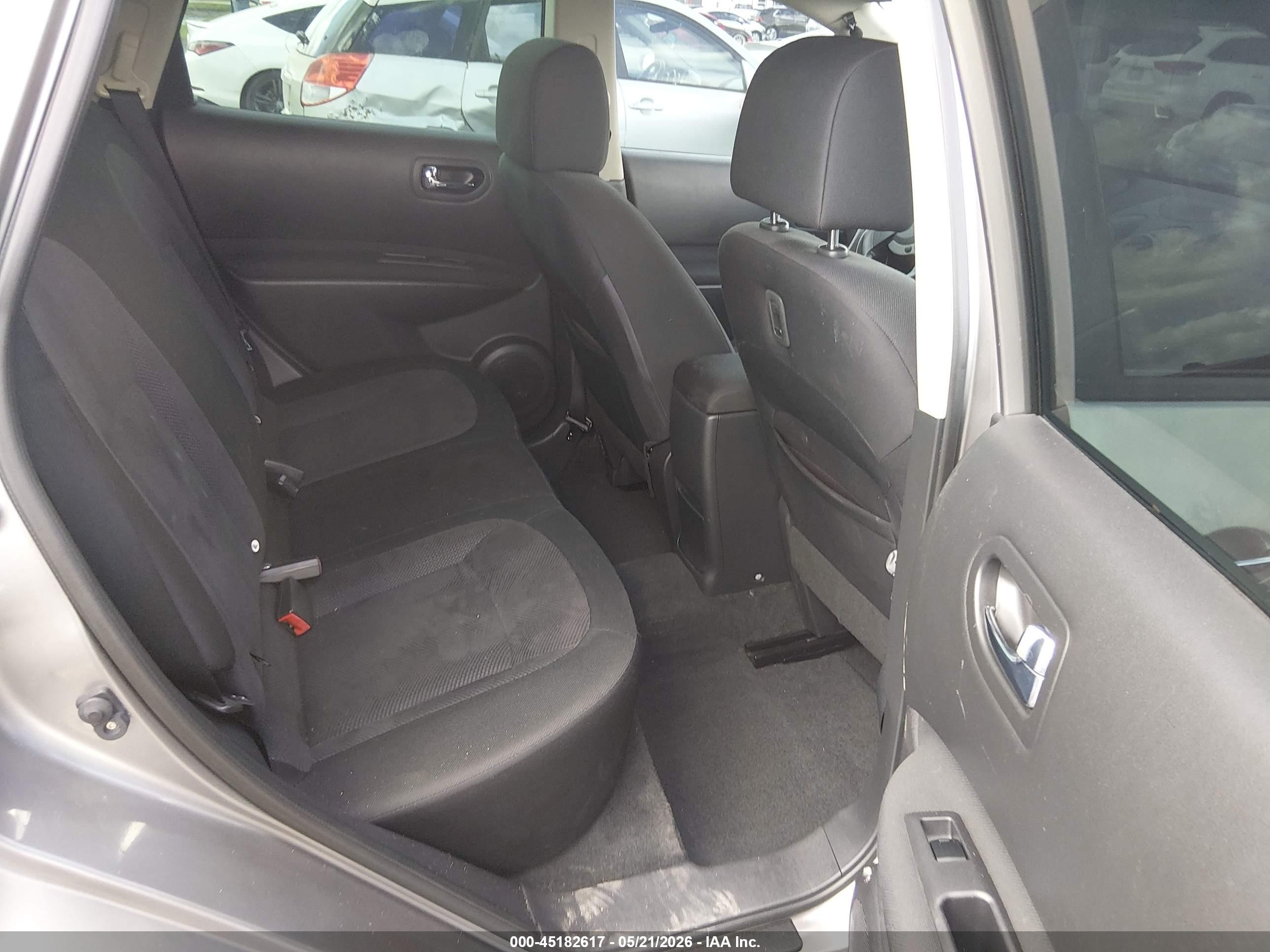2011 Nissan Rogue S Кремовый vin: JN8AS5MT6BW562859