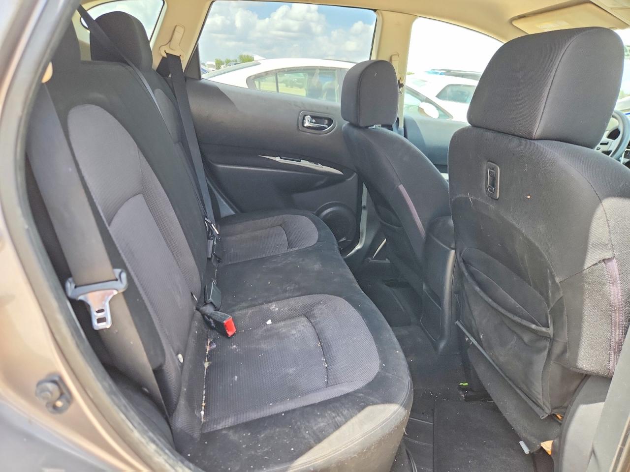 2011 Nissan Rogue S/sv/krom Silver vin: JN8AS5MT6BW574557