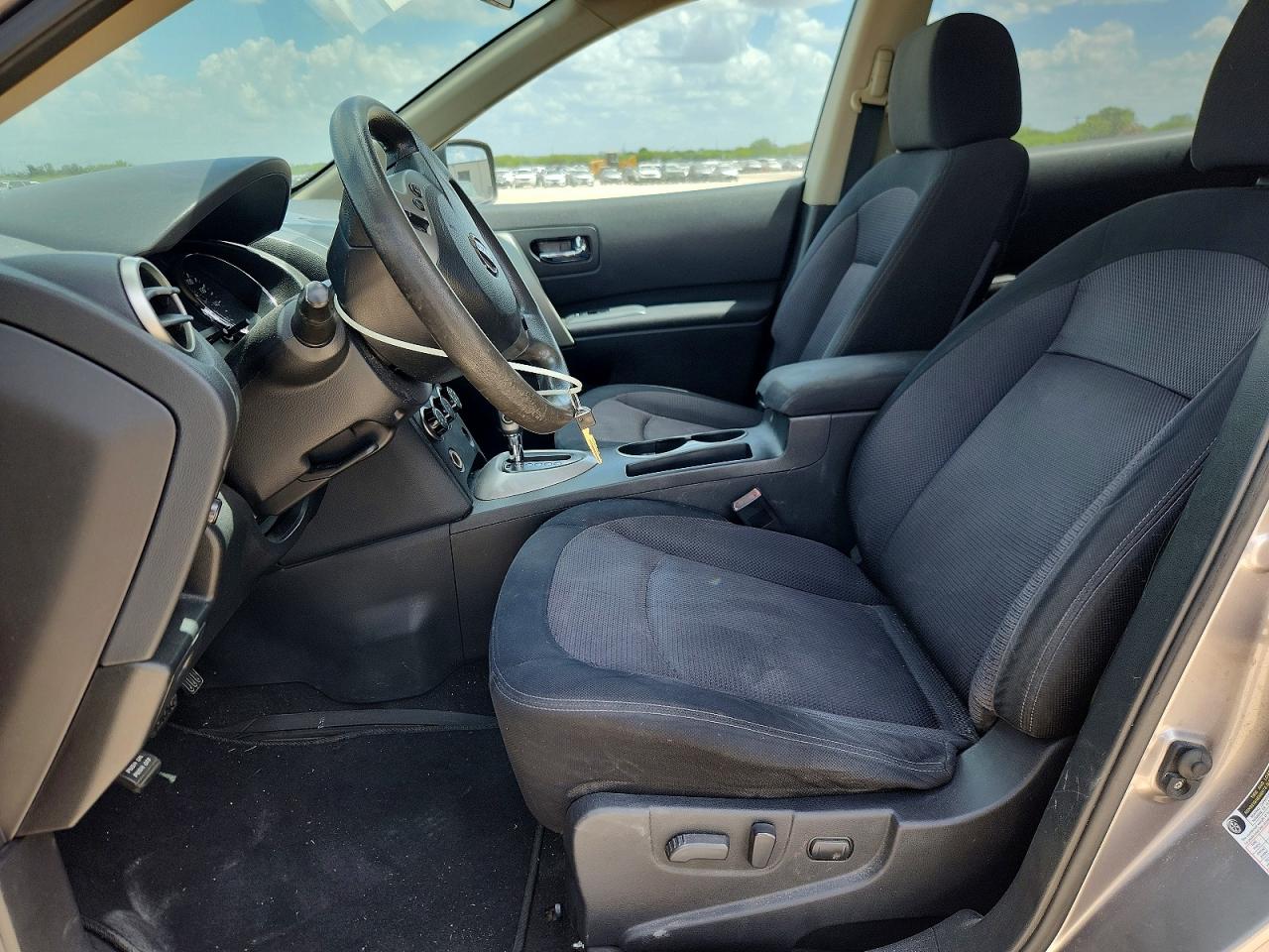 2011 Nissan Rogue S/sv/krom Silver vin: JN8AS5MT6BW574557